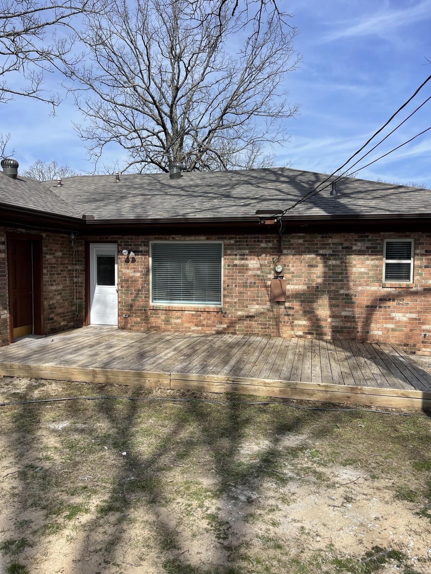 208 Elwood Dr
