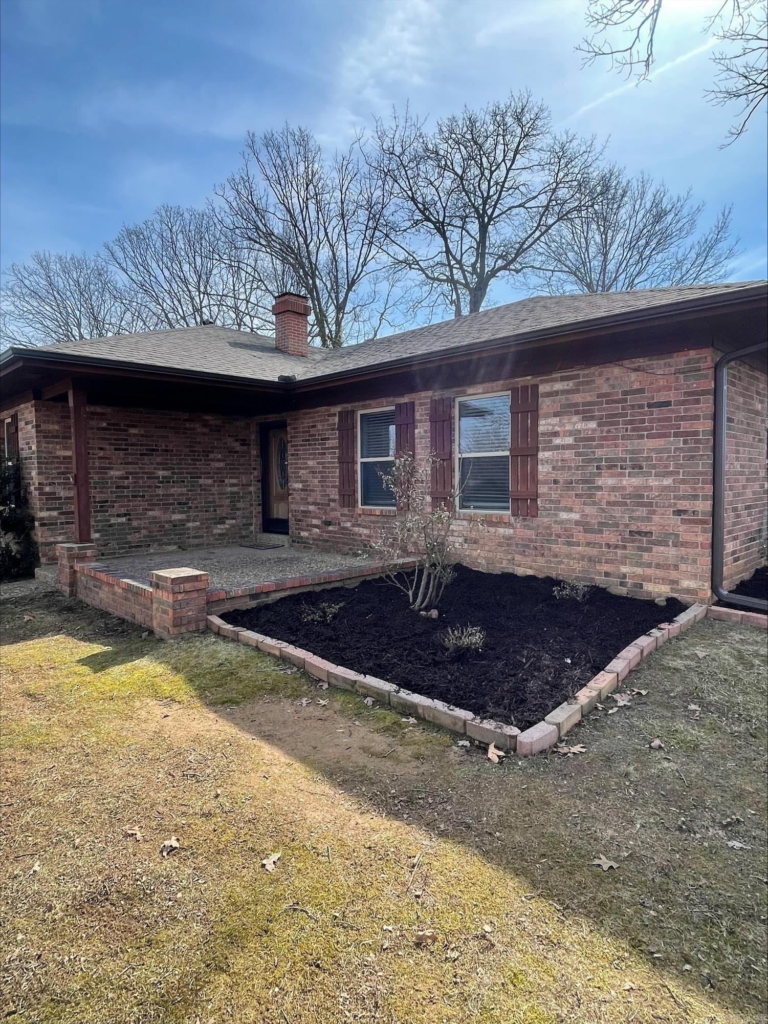 208 Elwood Dr