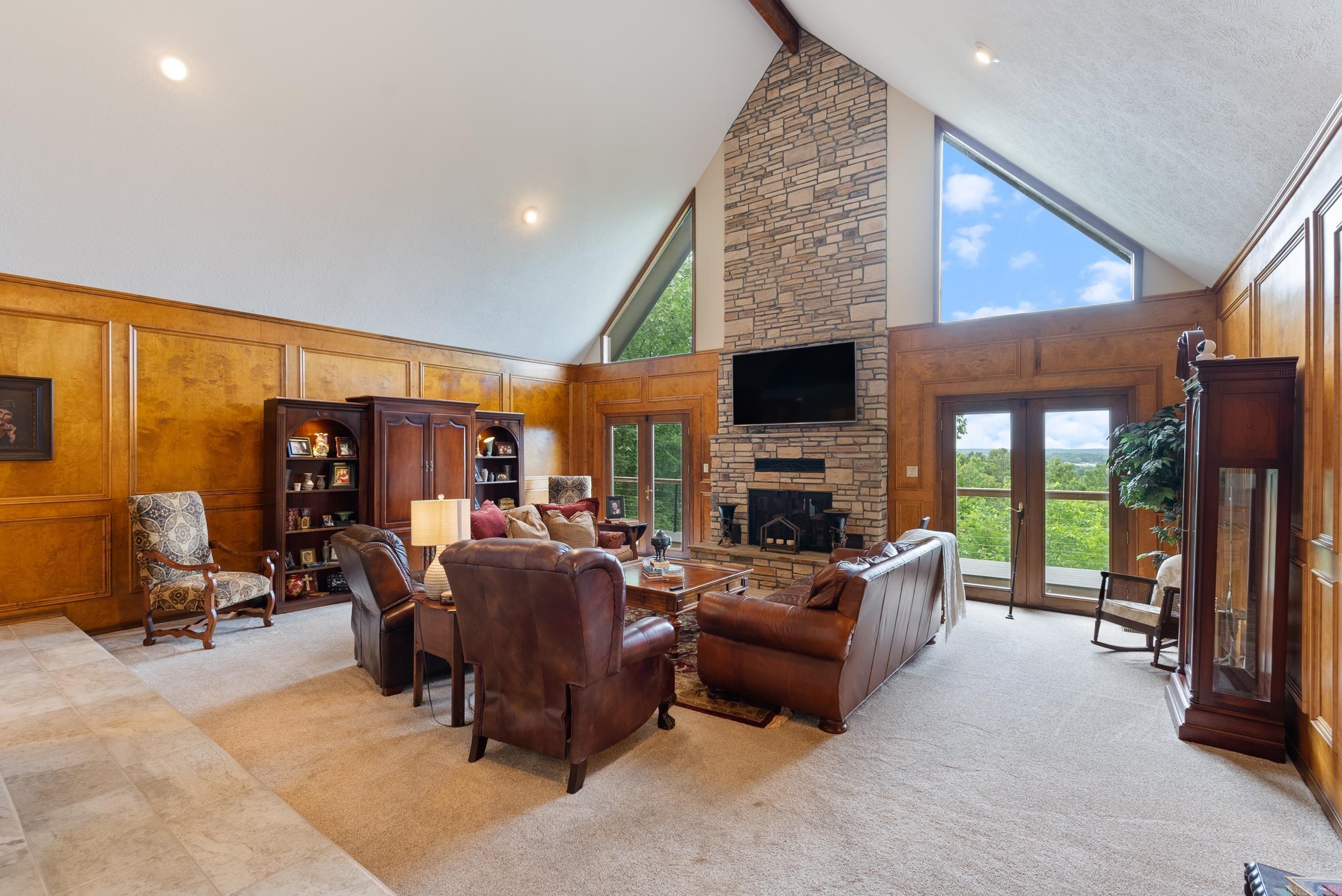 1360 Stanley Russ Rd