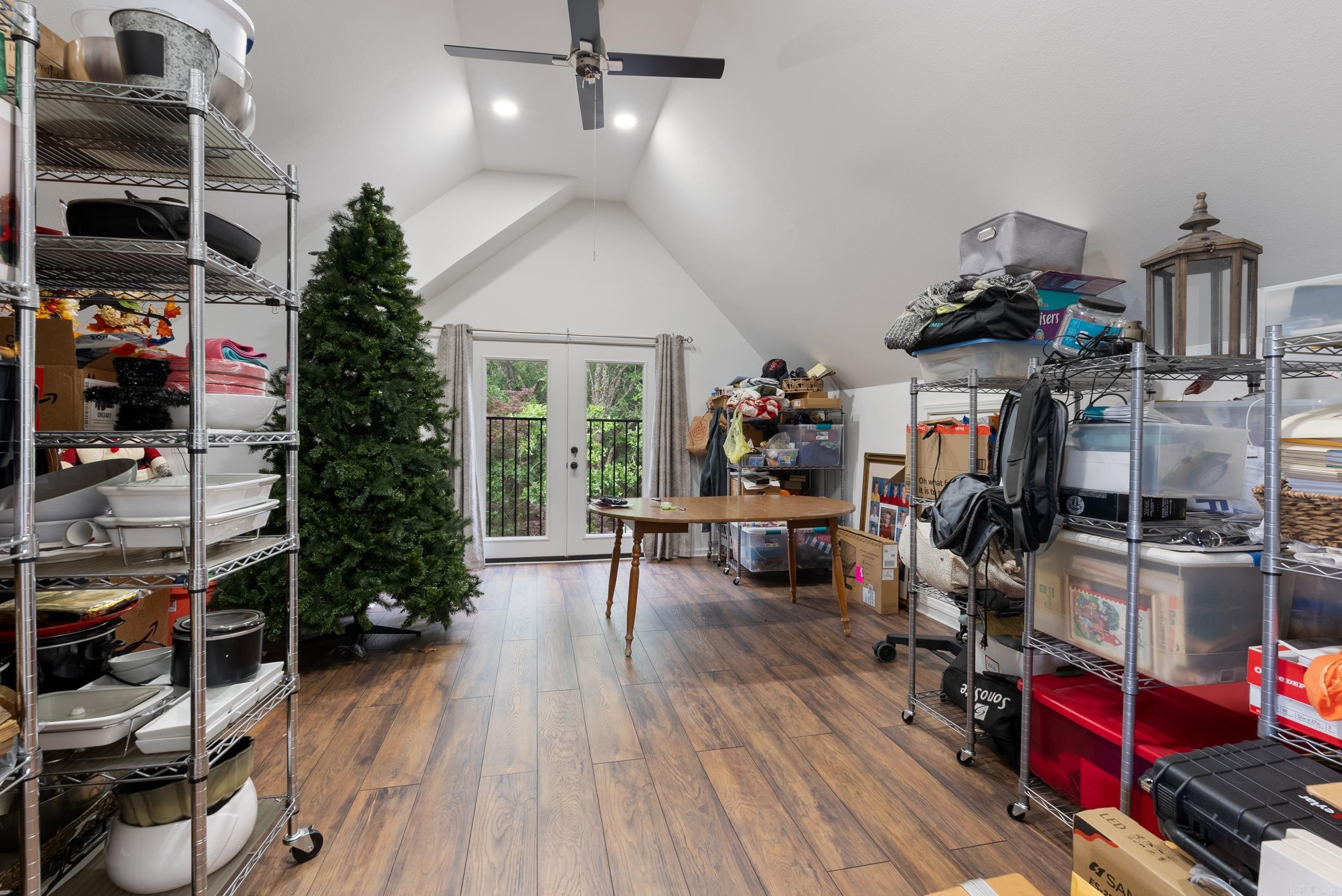 1360 Stanley Russ Rd