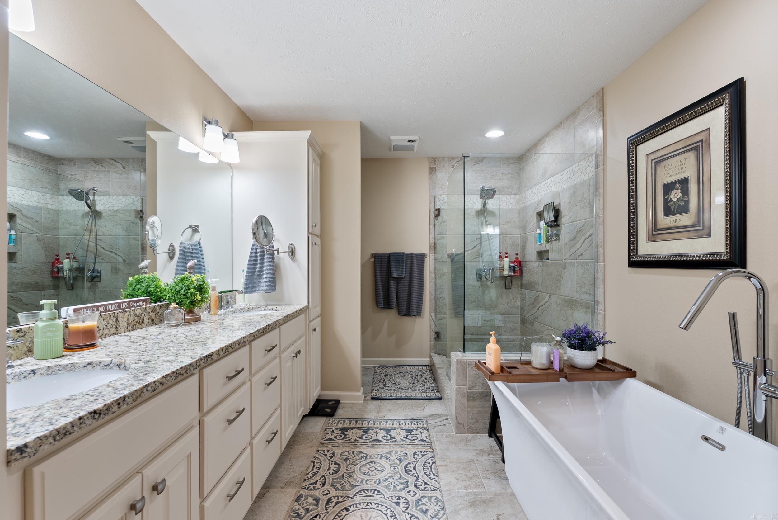 1360 Stanley Russ Rd