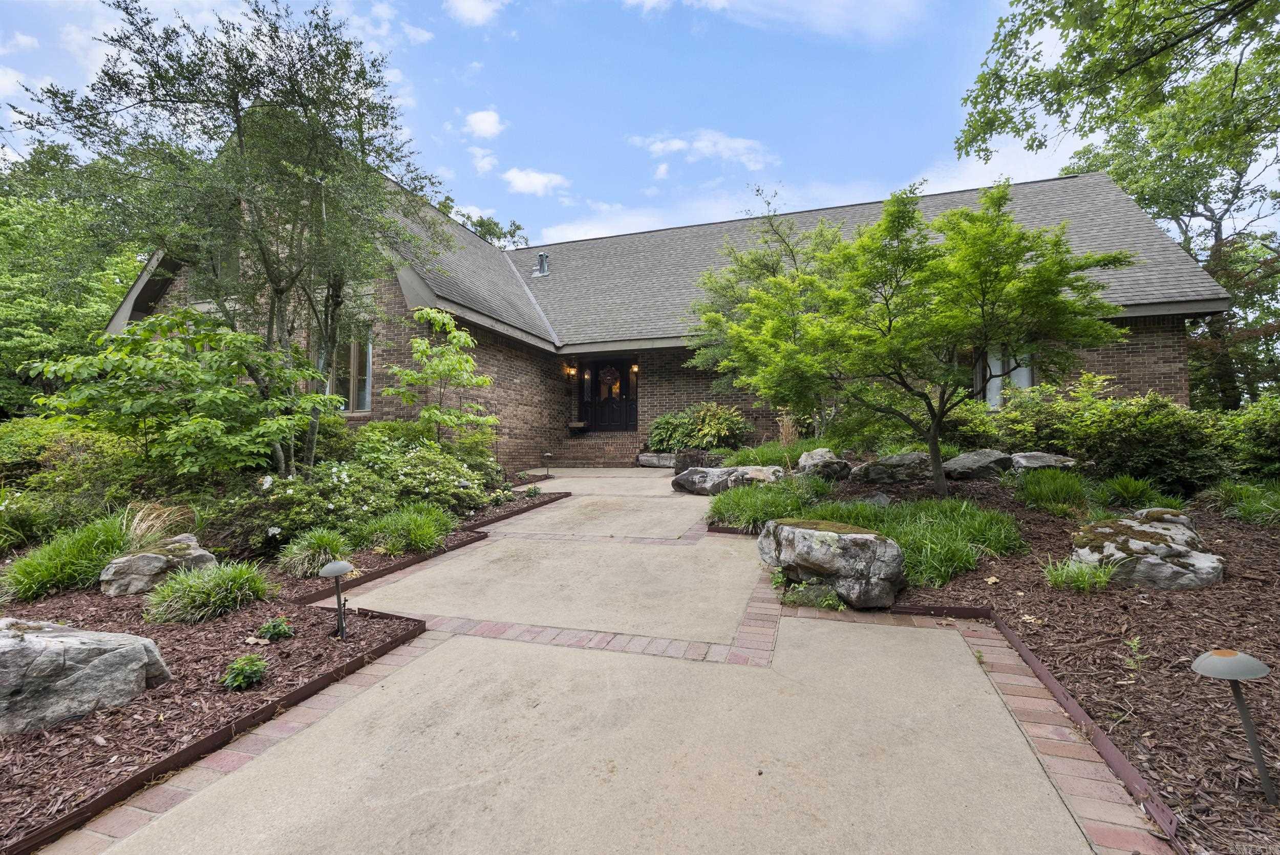 1360 Stanley Russ Rd