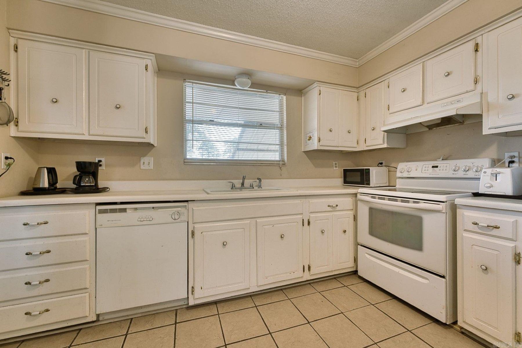 125 Carl Drive, Unit 15