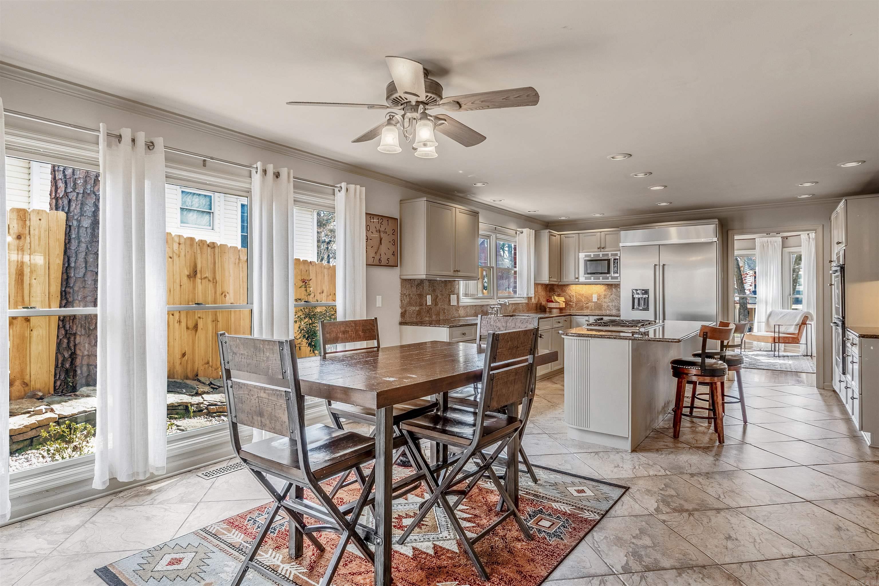 10 St. Thomas Ct.