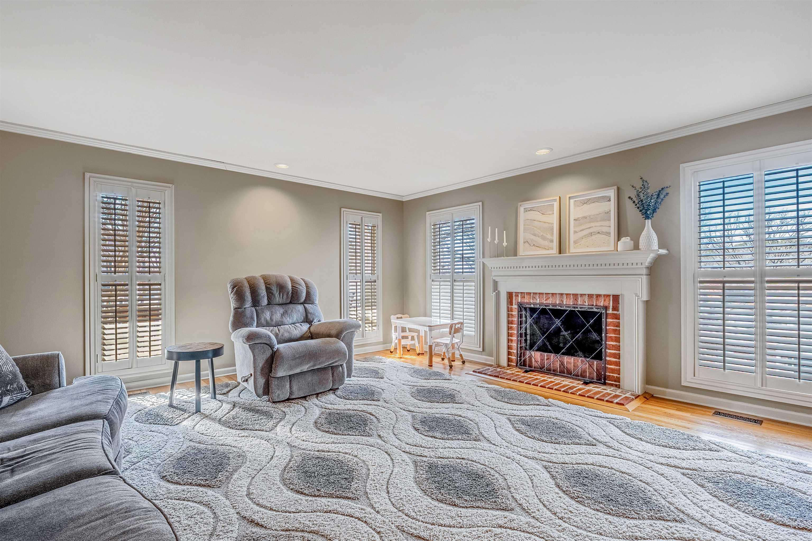 10 St. Thomas Ct.