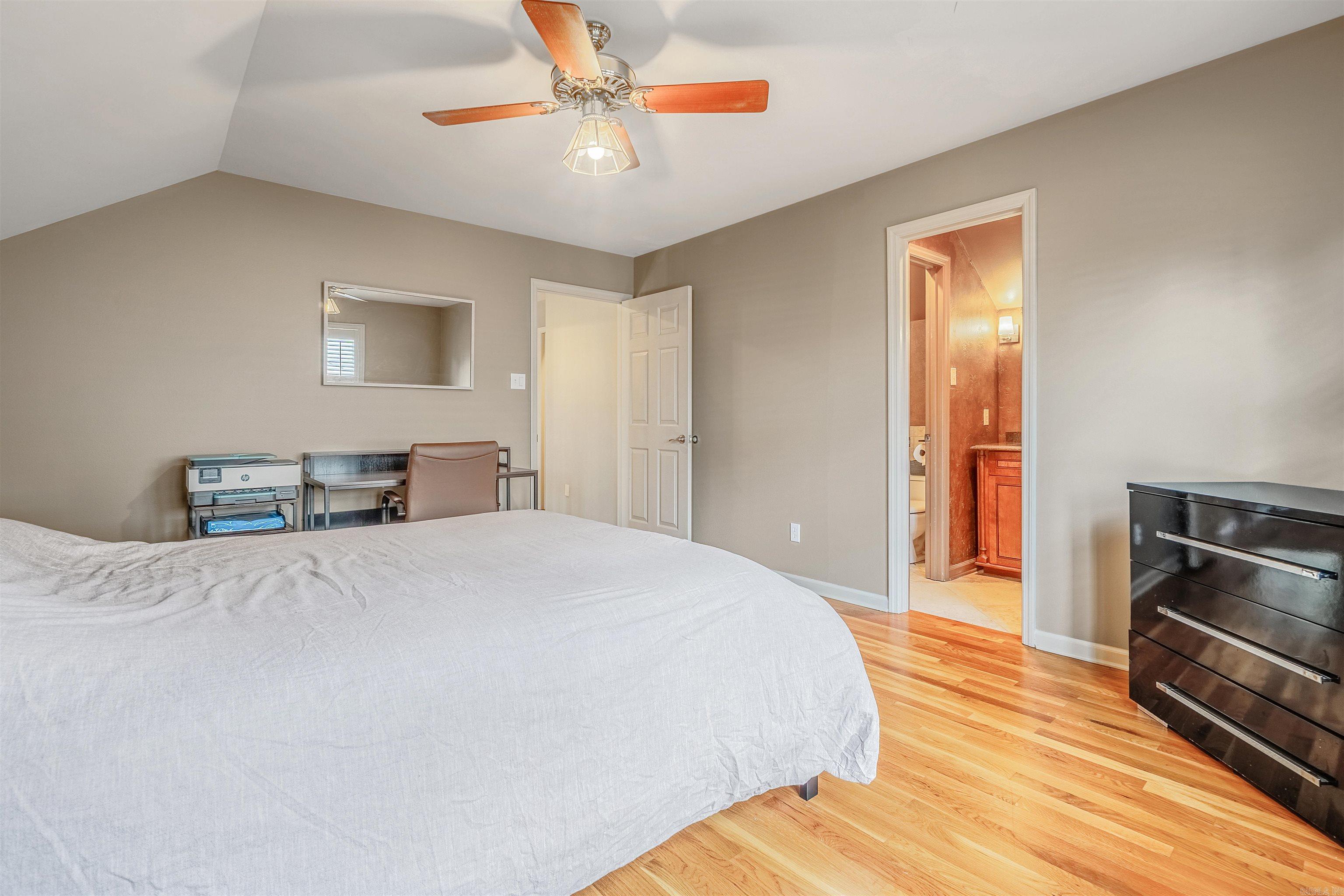 10 St. Thomas Ct.