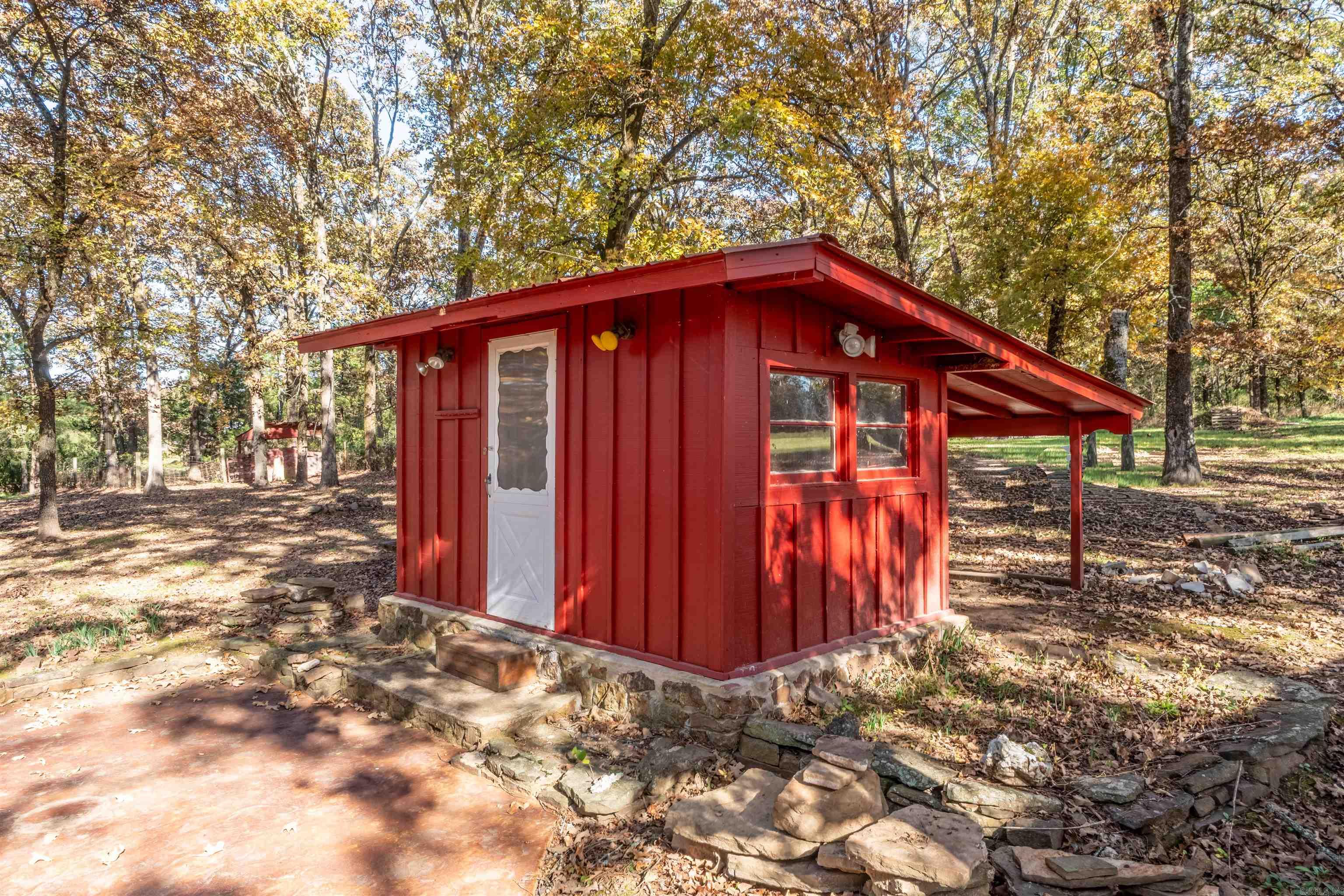 86 Arrowhead Rd.