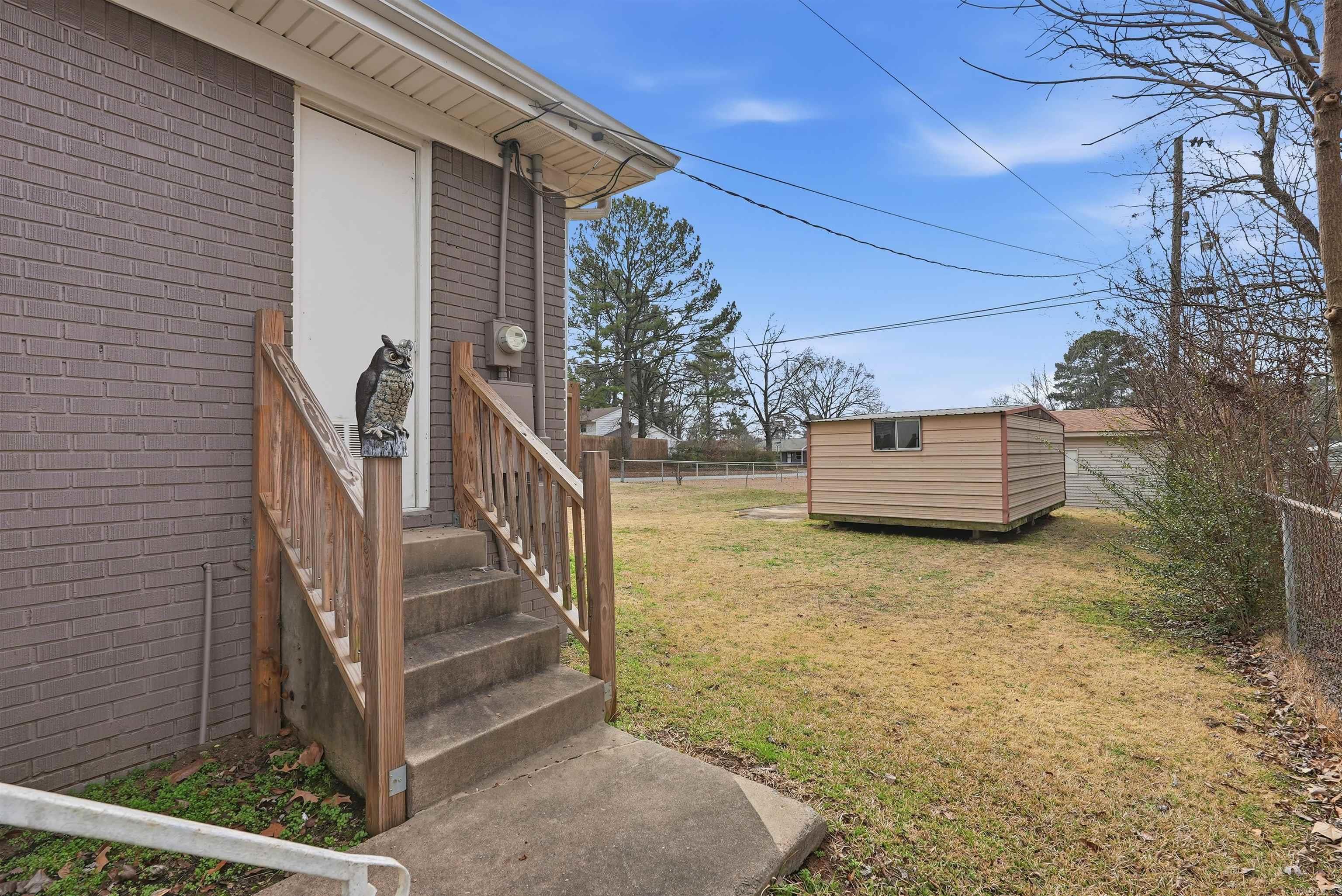 810 N Bailey Boulevard