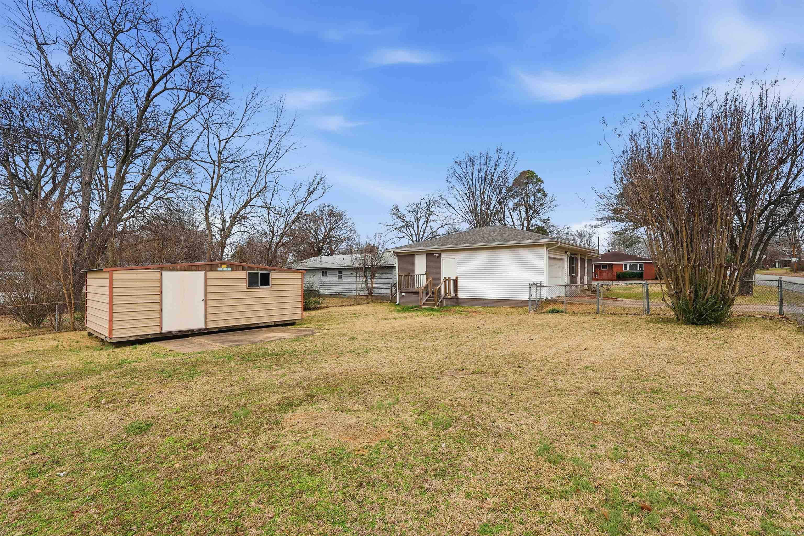 810 N Bailey Boulevard