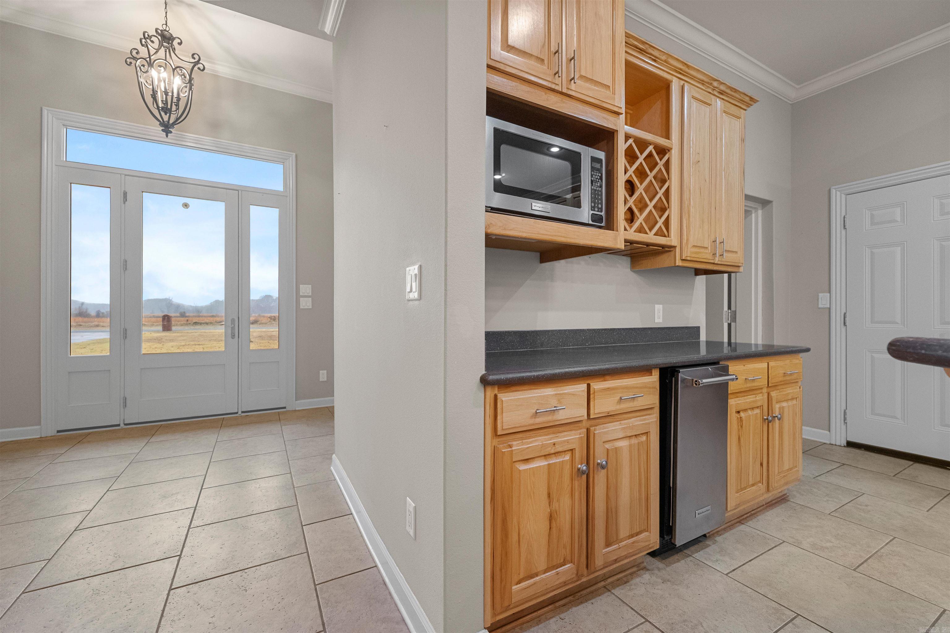 1070 Mound View Drive