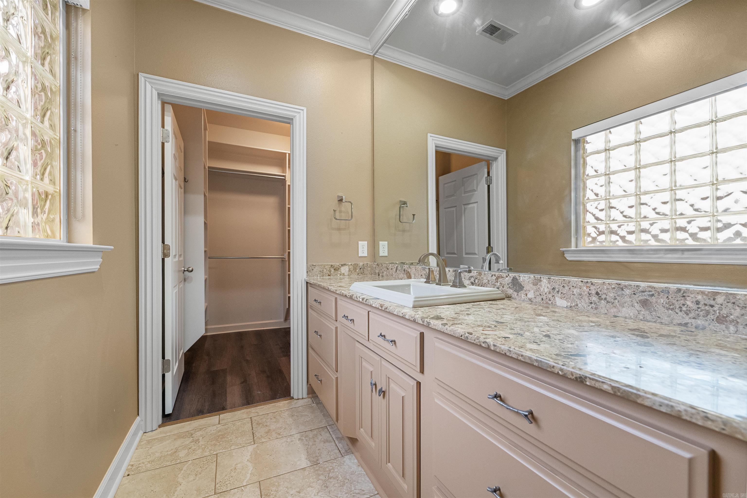 1070 Mound View Drive