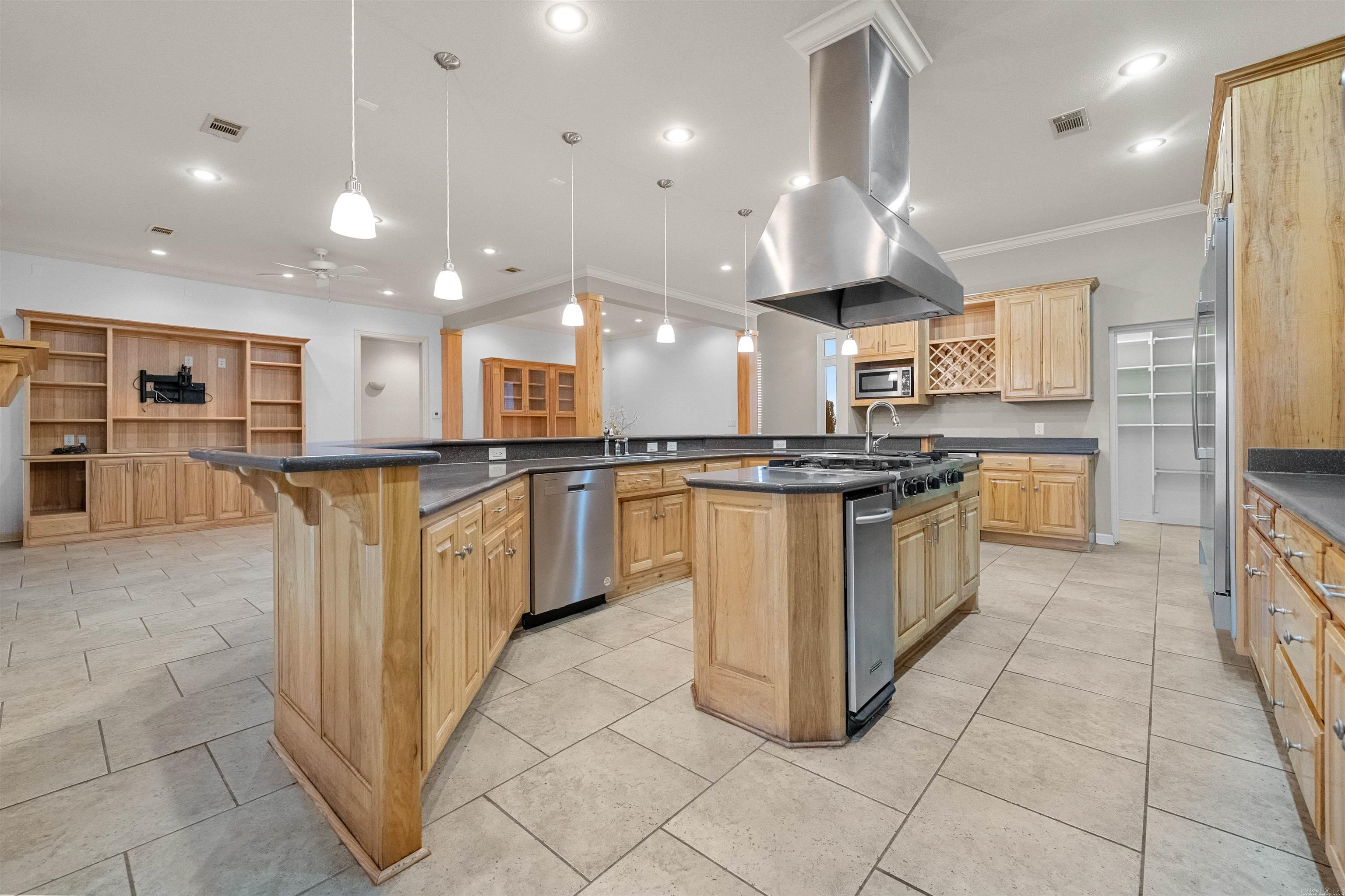 1070 Mound View Drive