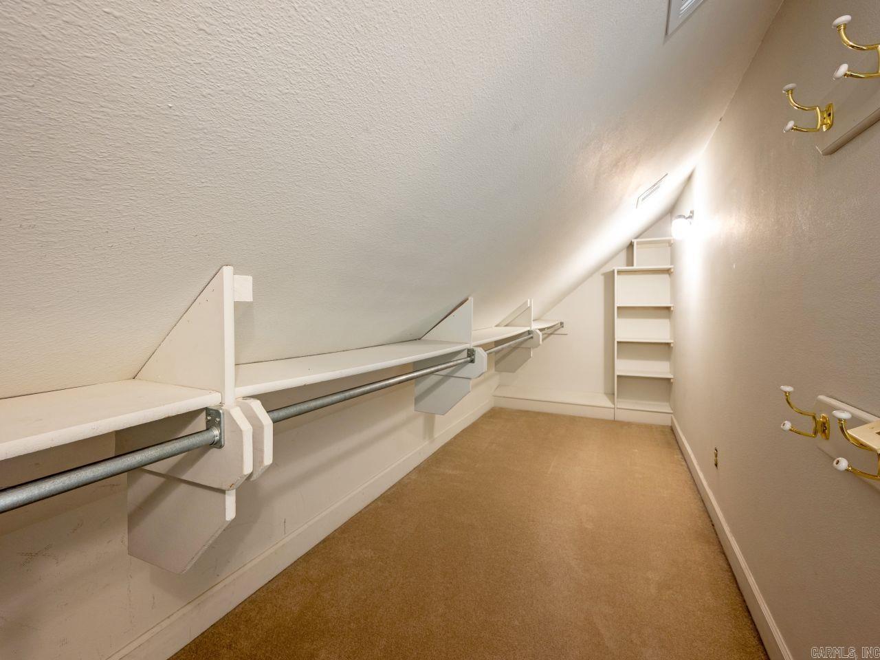 3 Kerien Lane