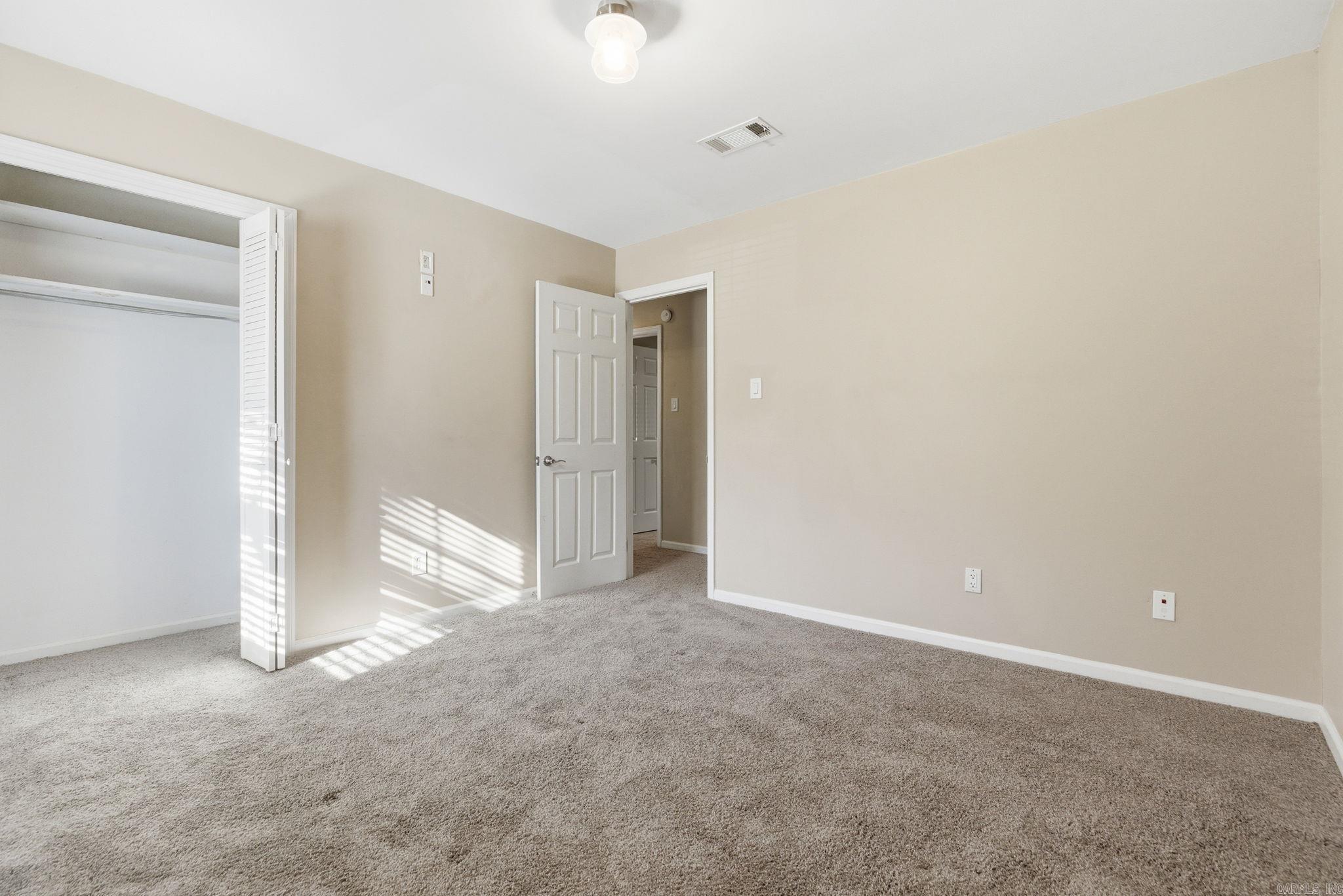 17 Shawnee Forest Cove