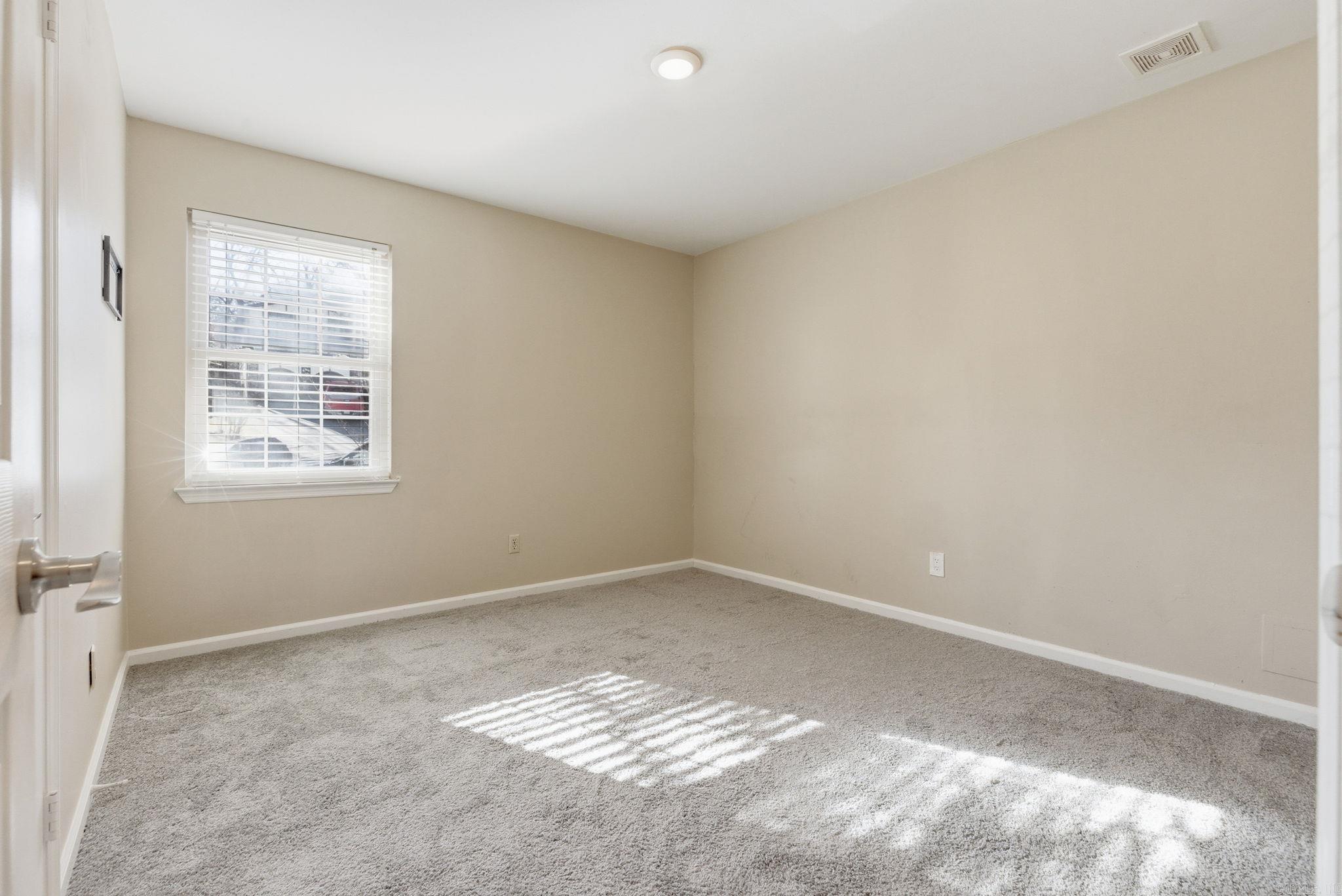 17 Shawnee Forest Cove