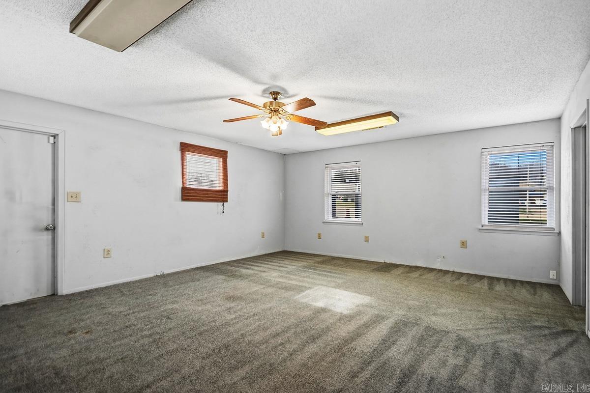 4313 Idlewild