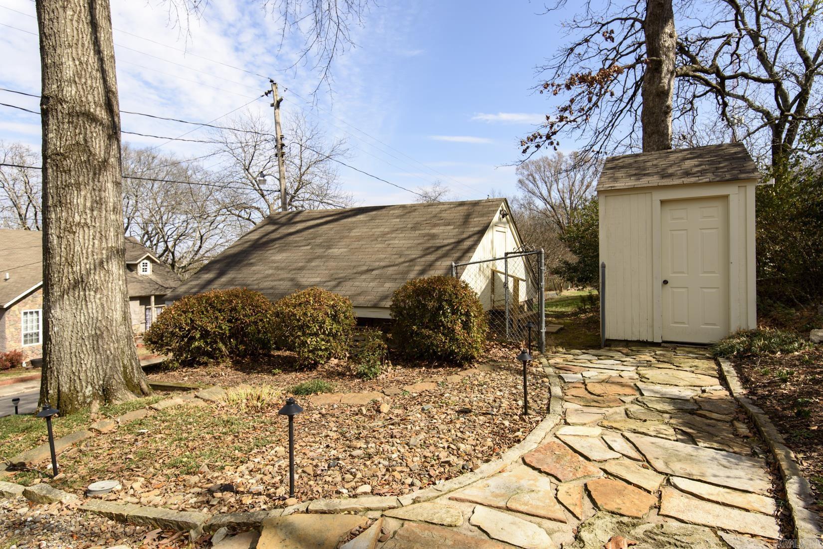 823 Midland Street