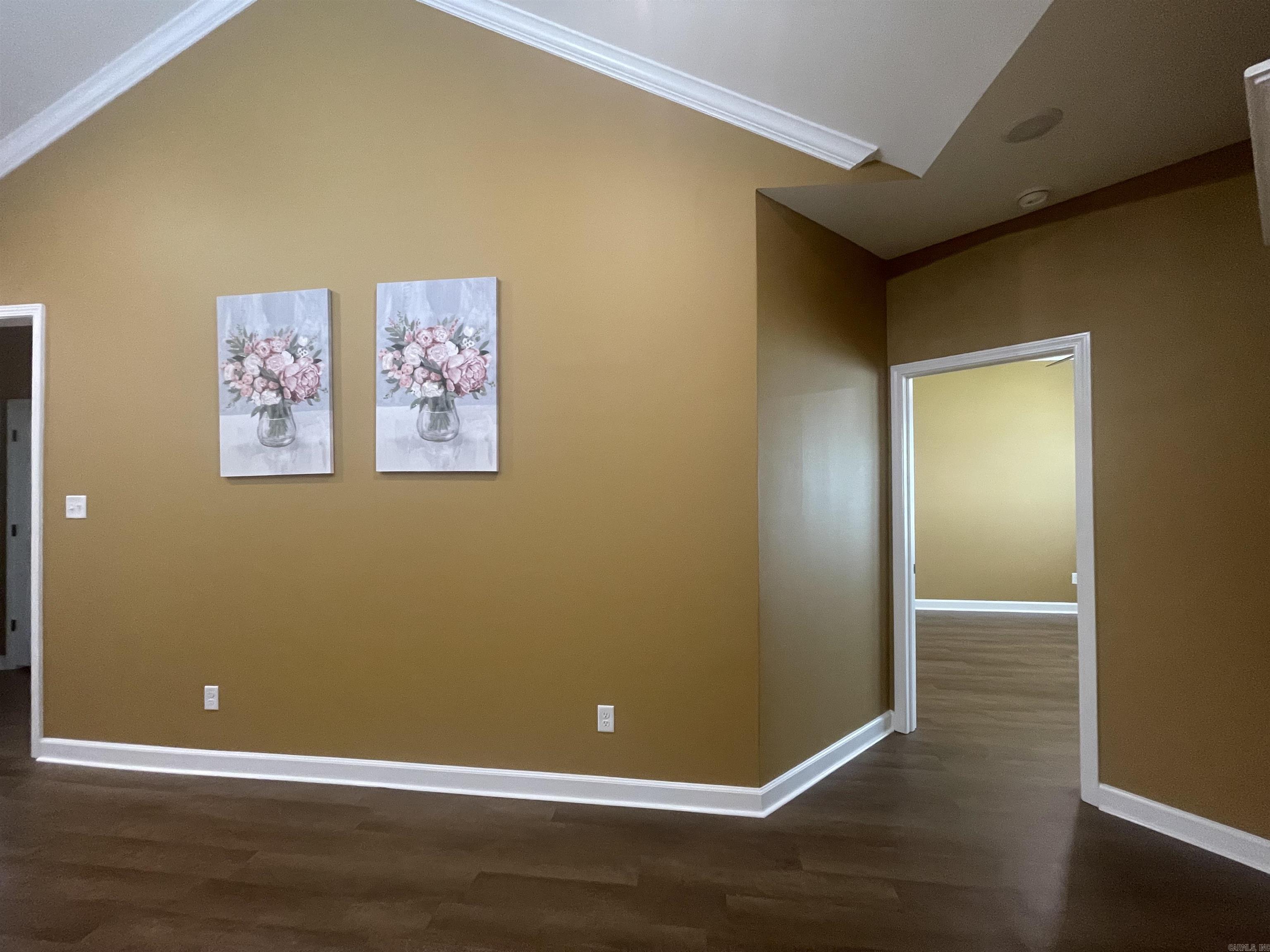 66 Springtree