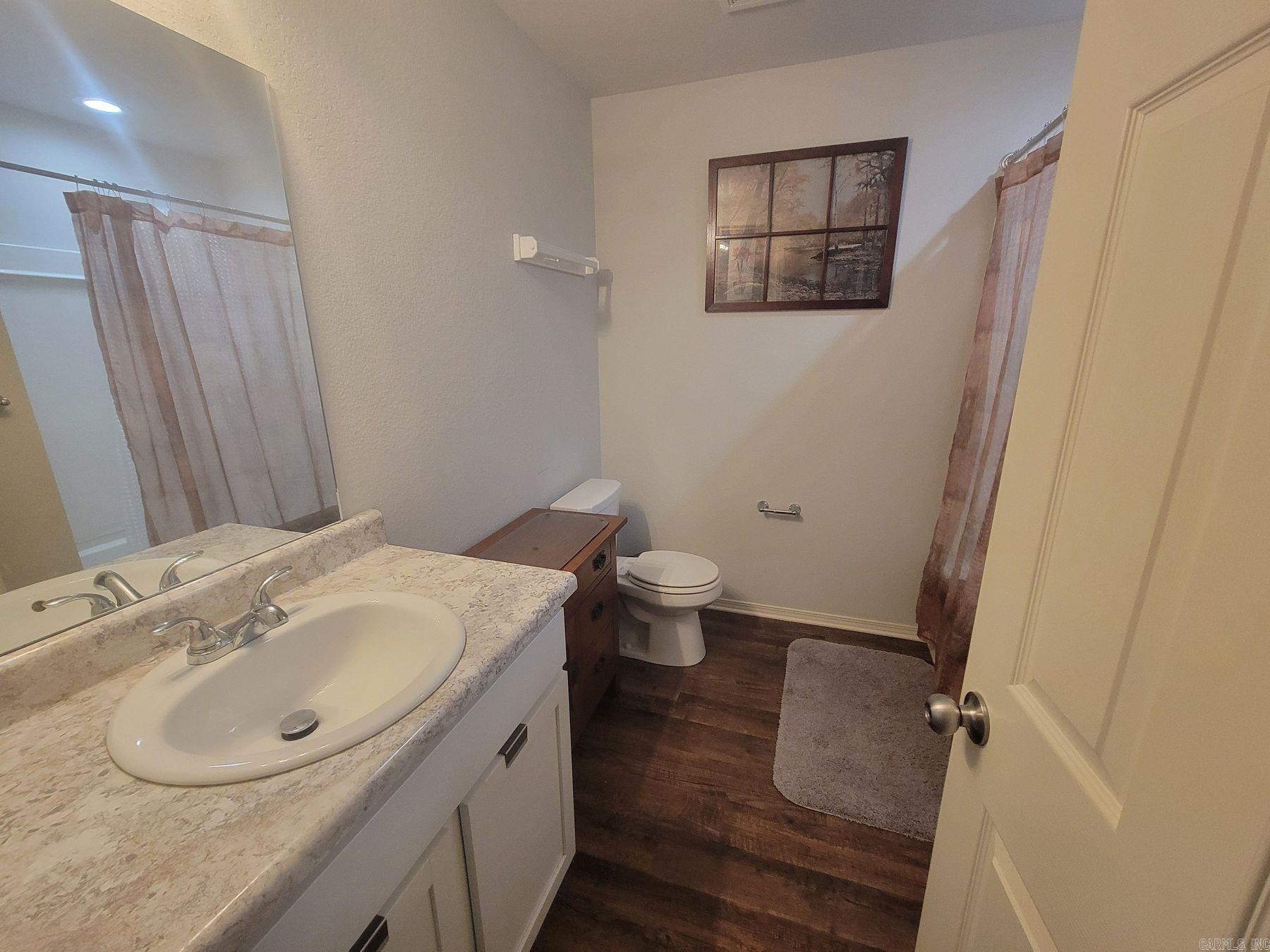 5512 Bundy Drive