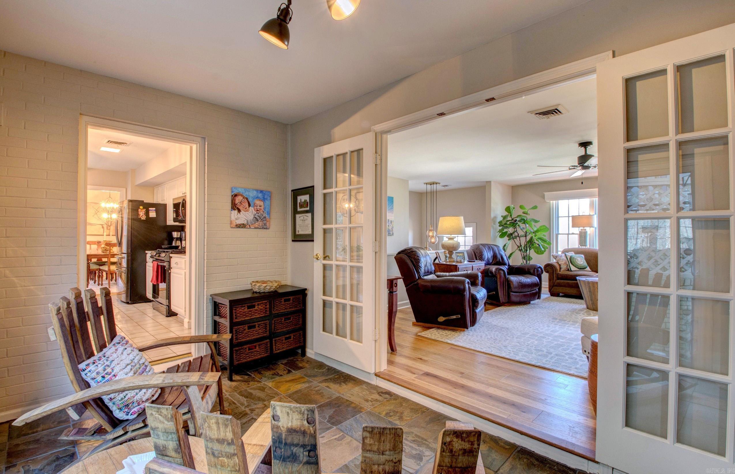 3901 Cedar Hill Road, #16