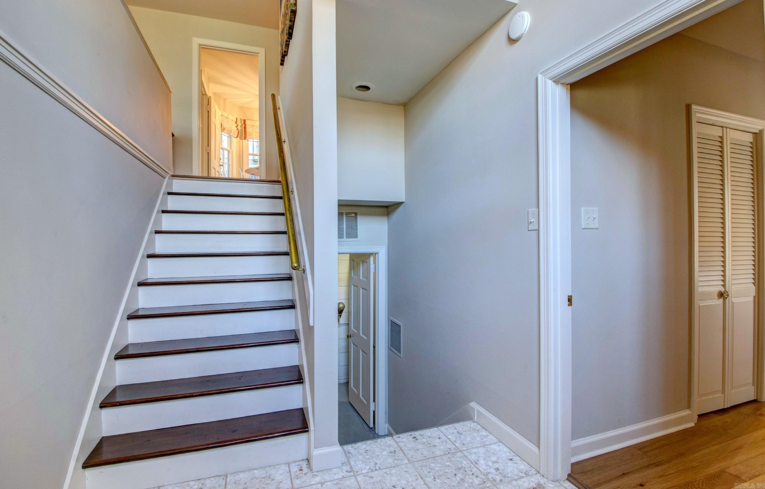 3901 Cedar Hill Road, #16