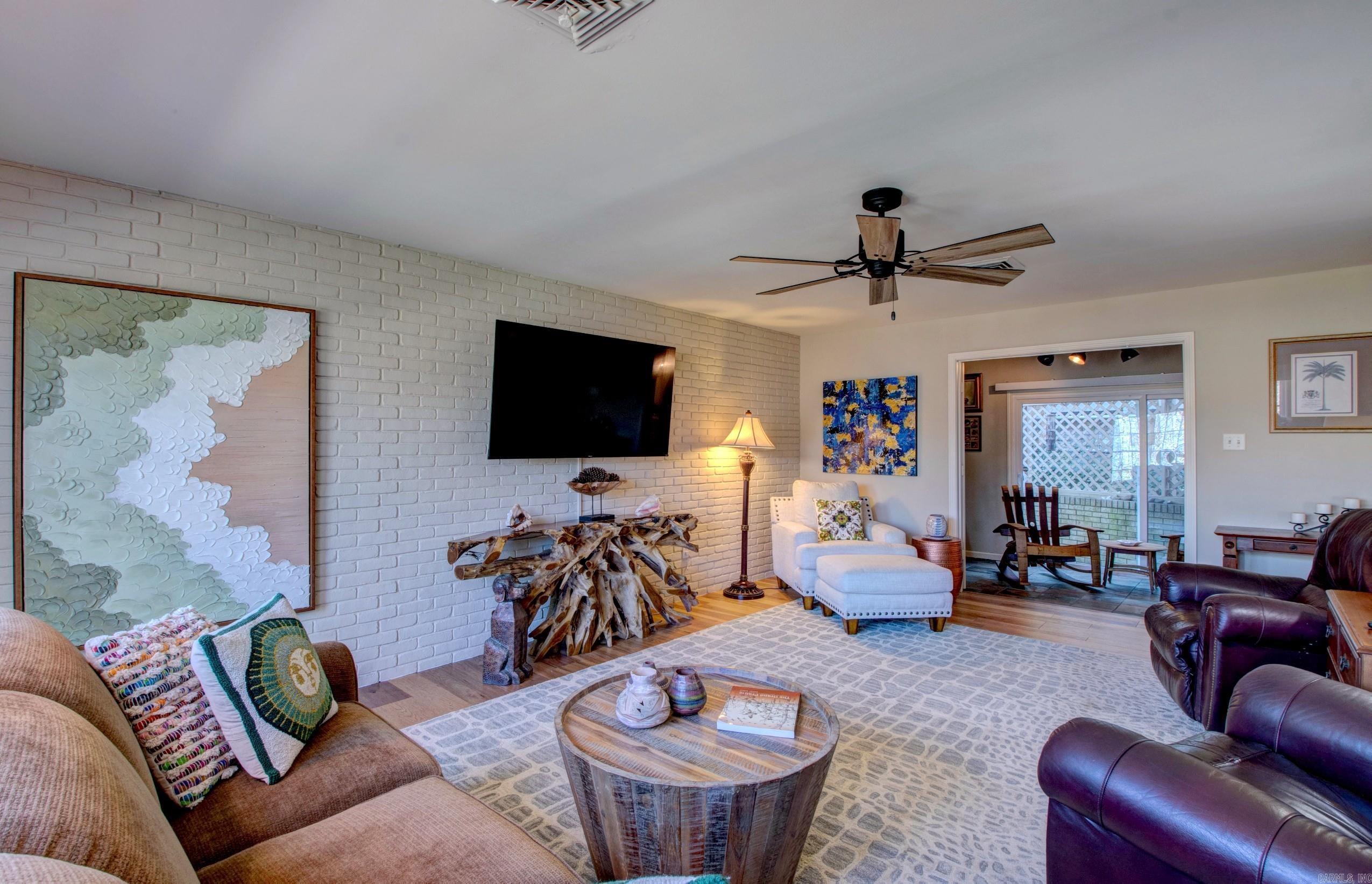 3901 Cedar Hill Road, #16