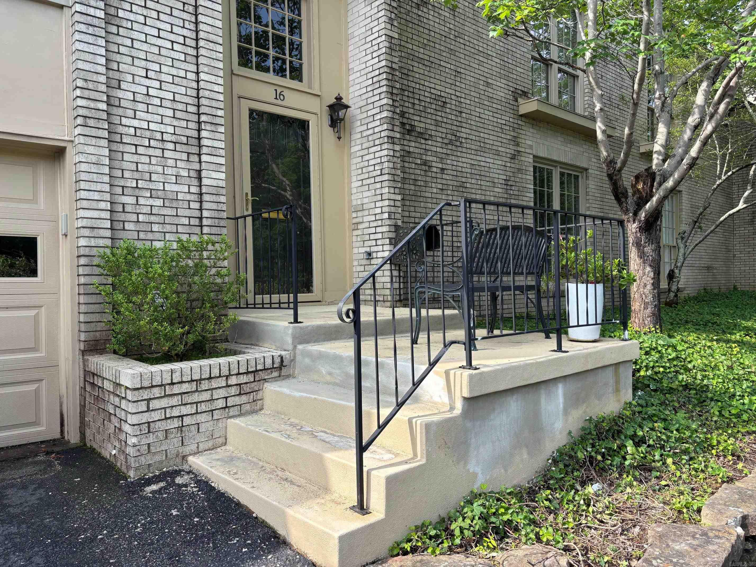 3901 Cedar Hill Road, #16