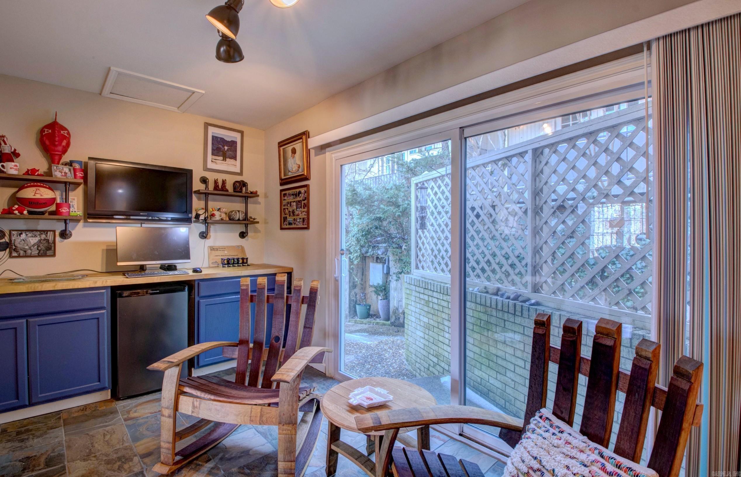 3901 Cedar Hill Road, #16