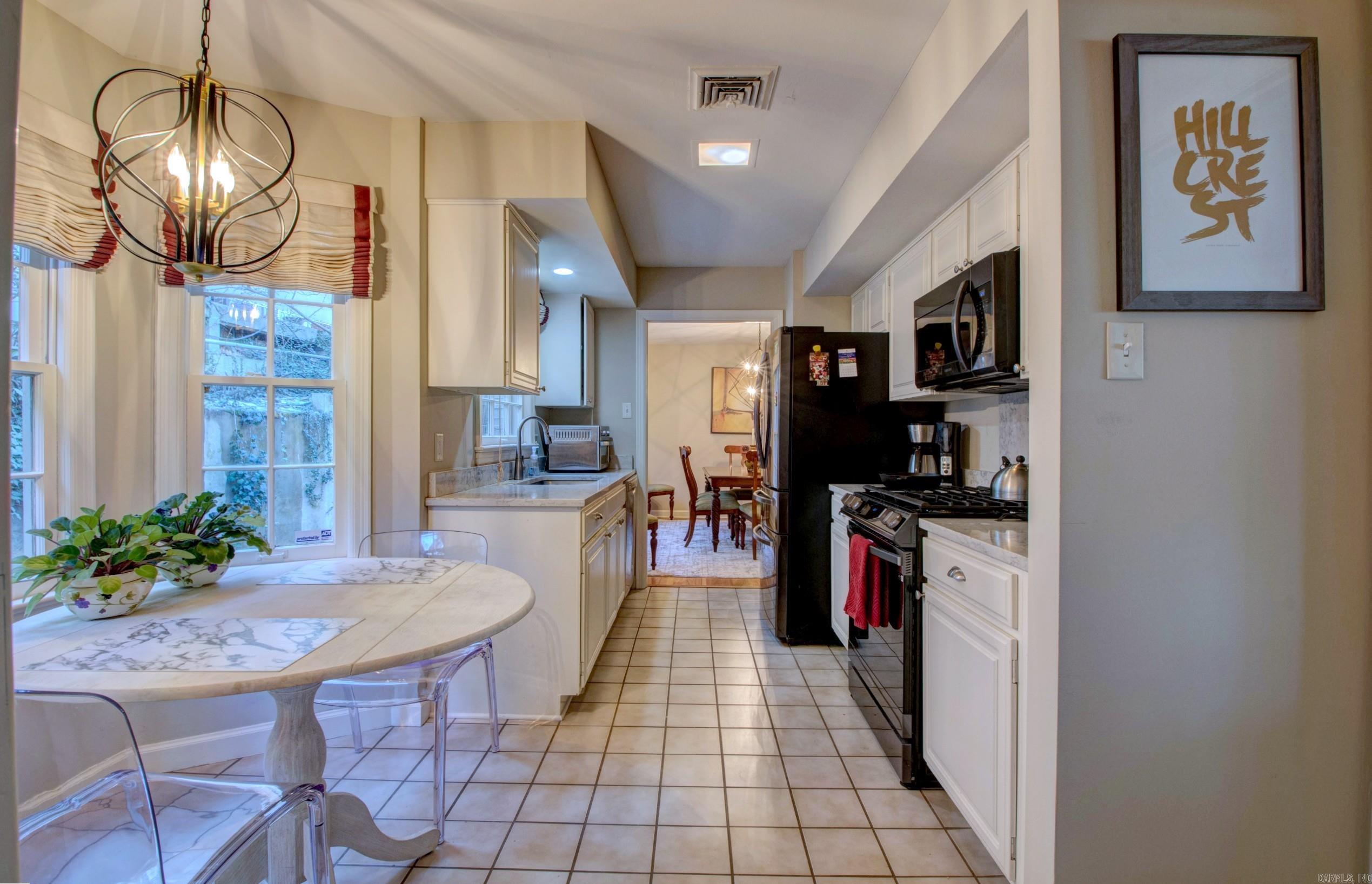 3901 Cedar Hill Road, #16