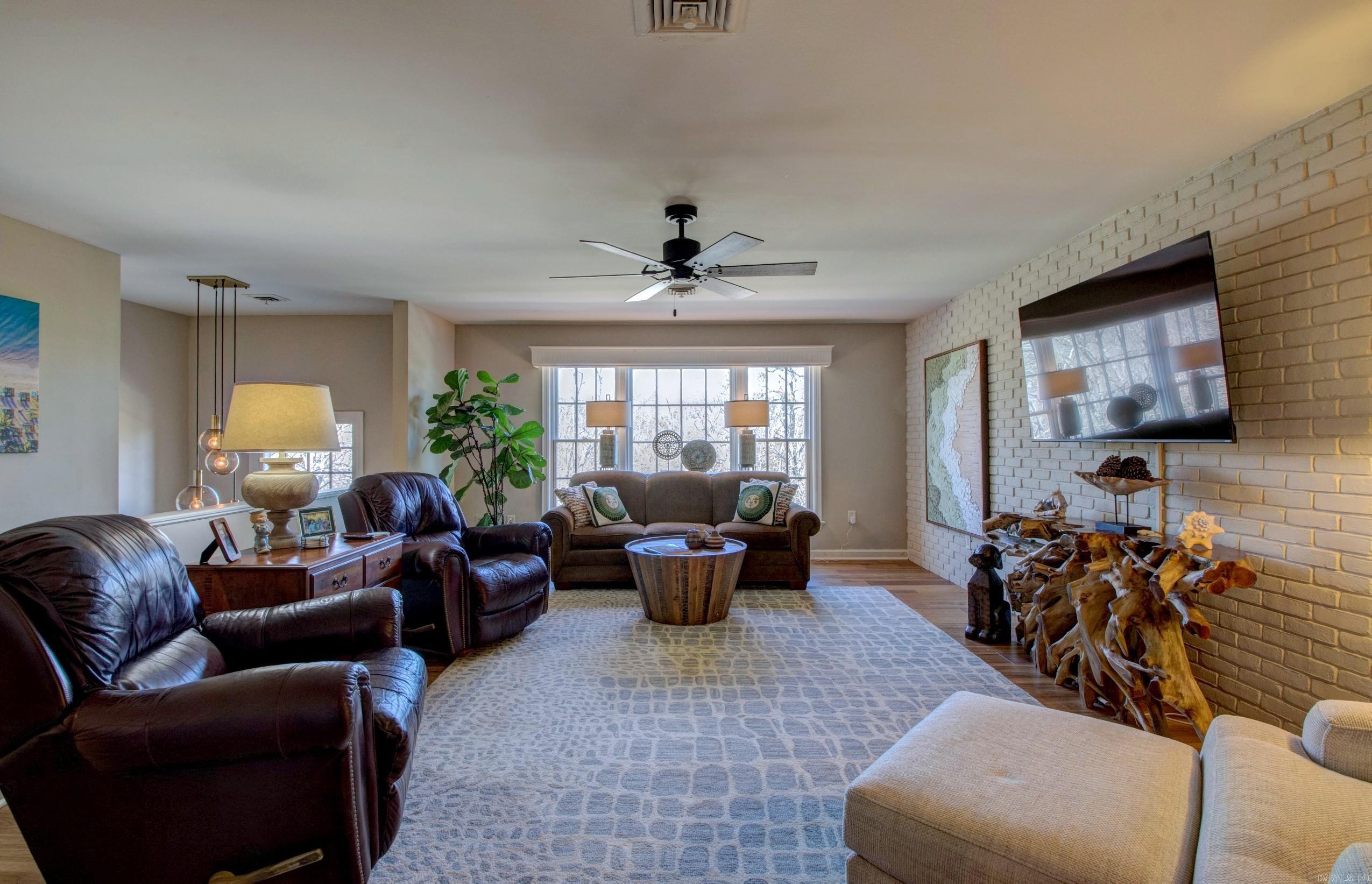 3901 Cedar Hill Road, #16