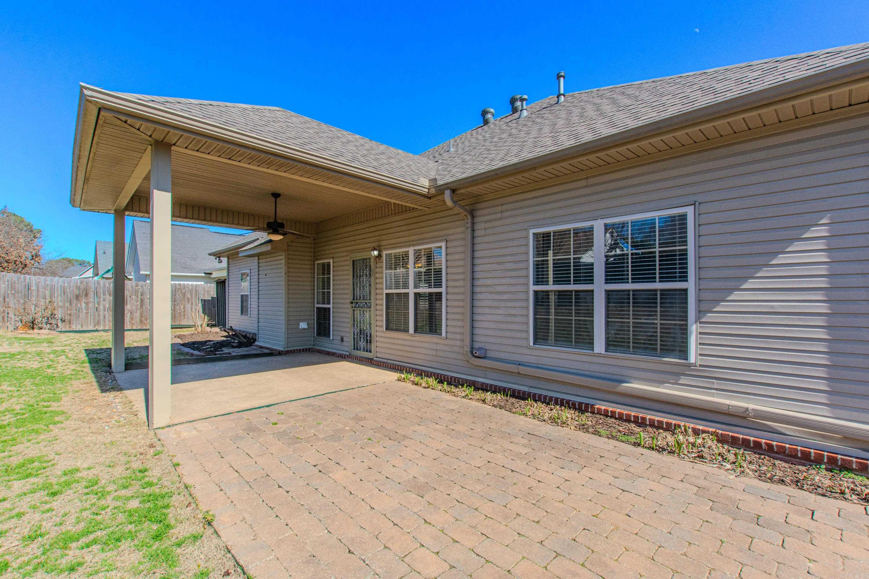 3211 Moonlighting Place Drive