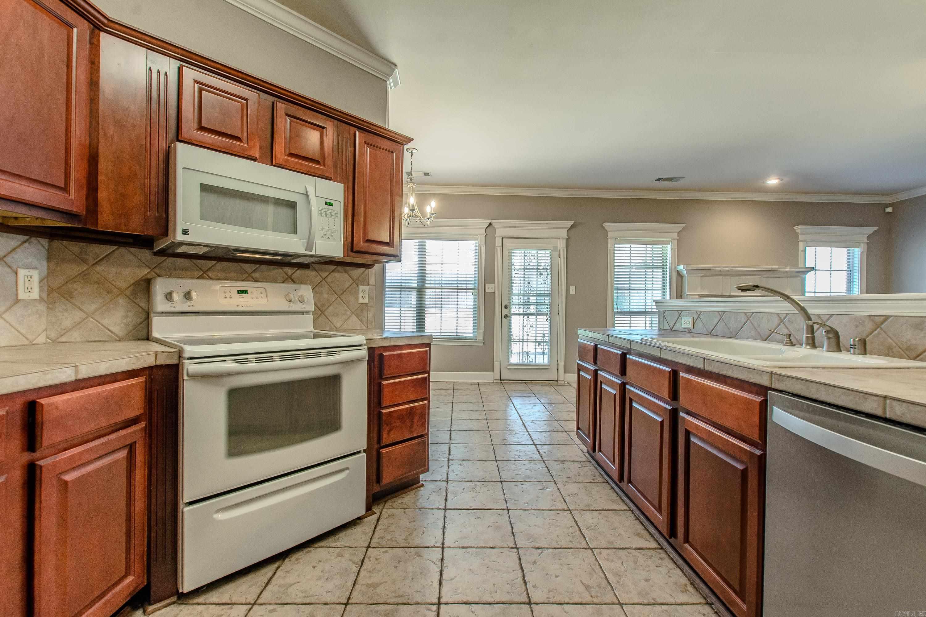 3211 Moonlighting Place Drive