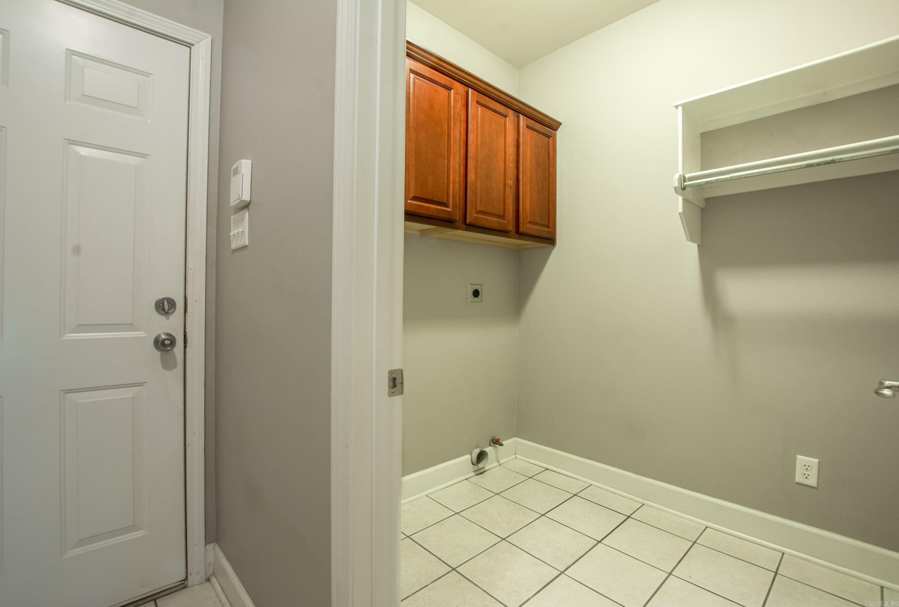 3211 Moonlighting Place Drive