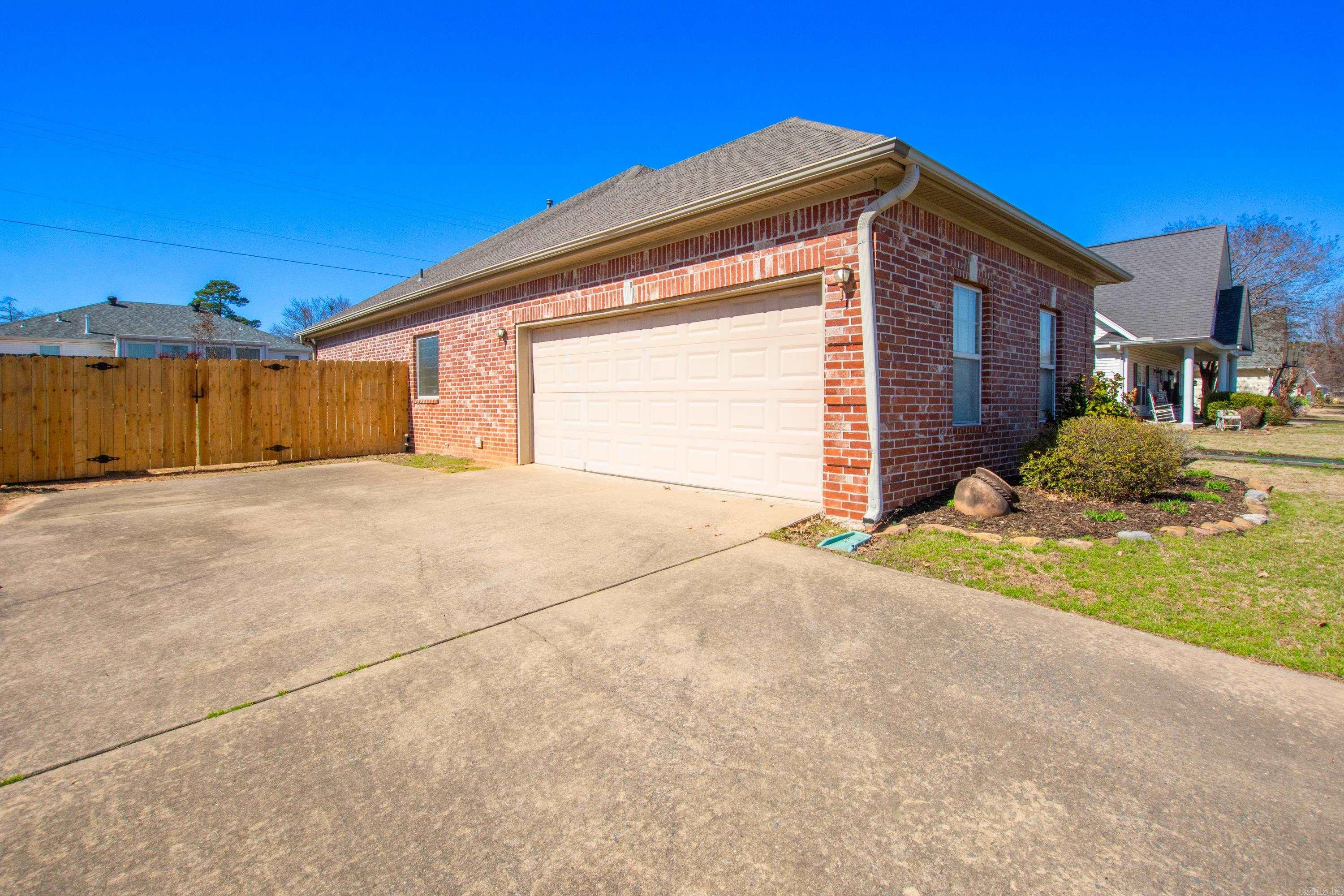 3211 Moonlighting Place Drive