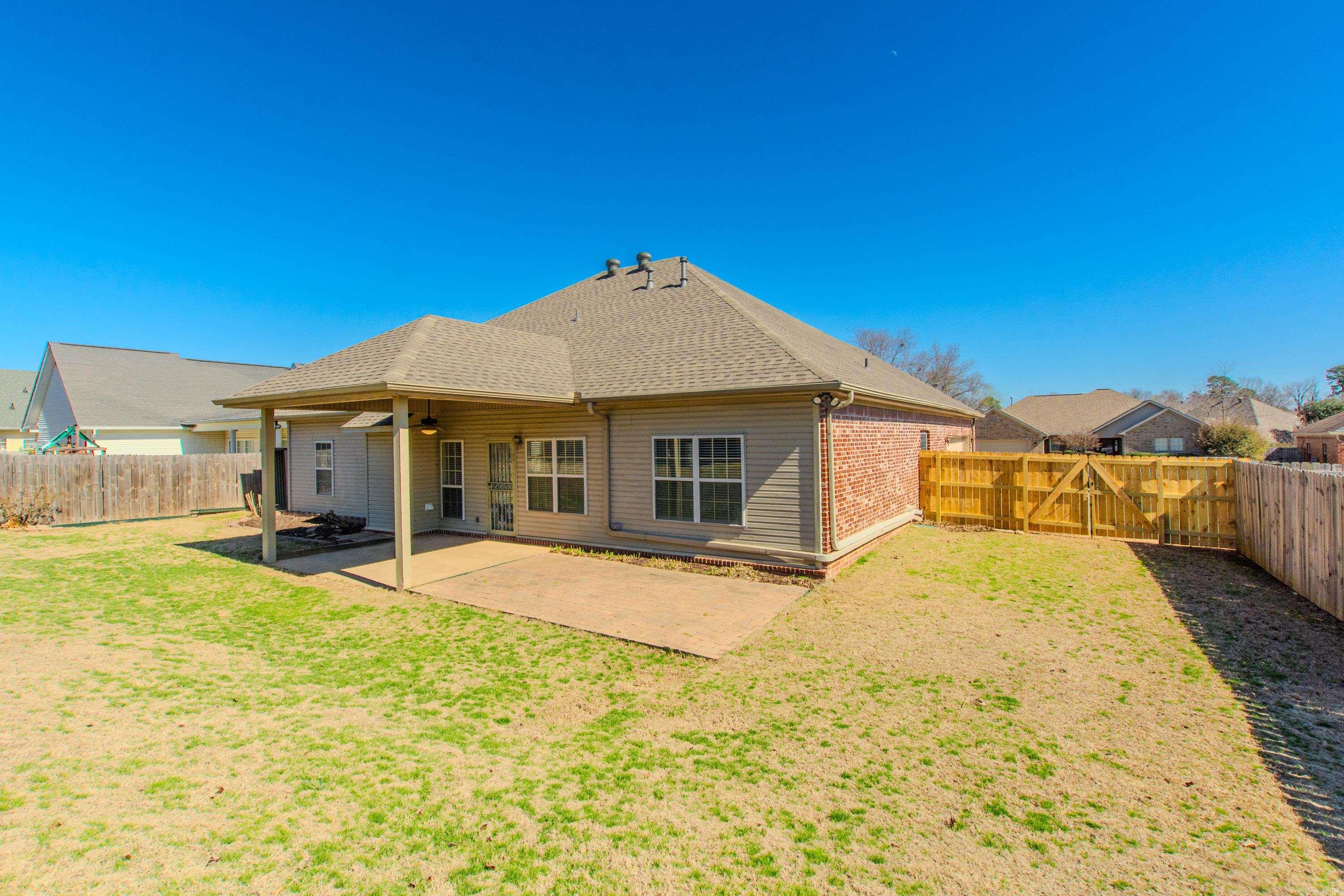 3211 Moonlighting Place Drive