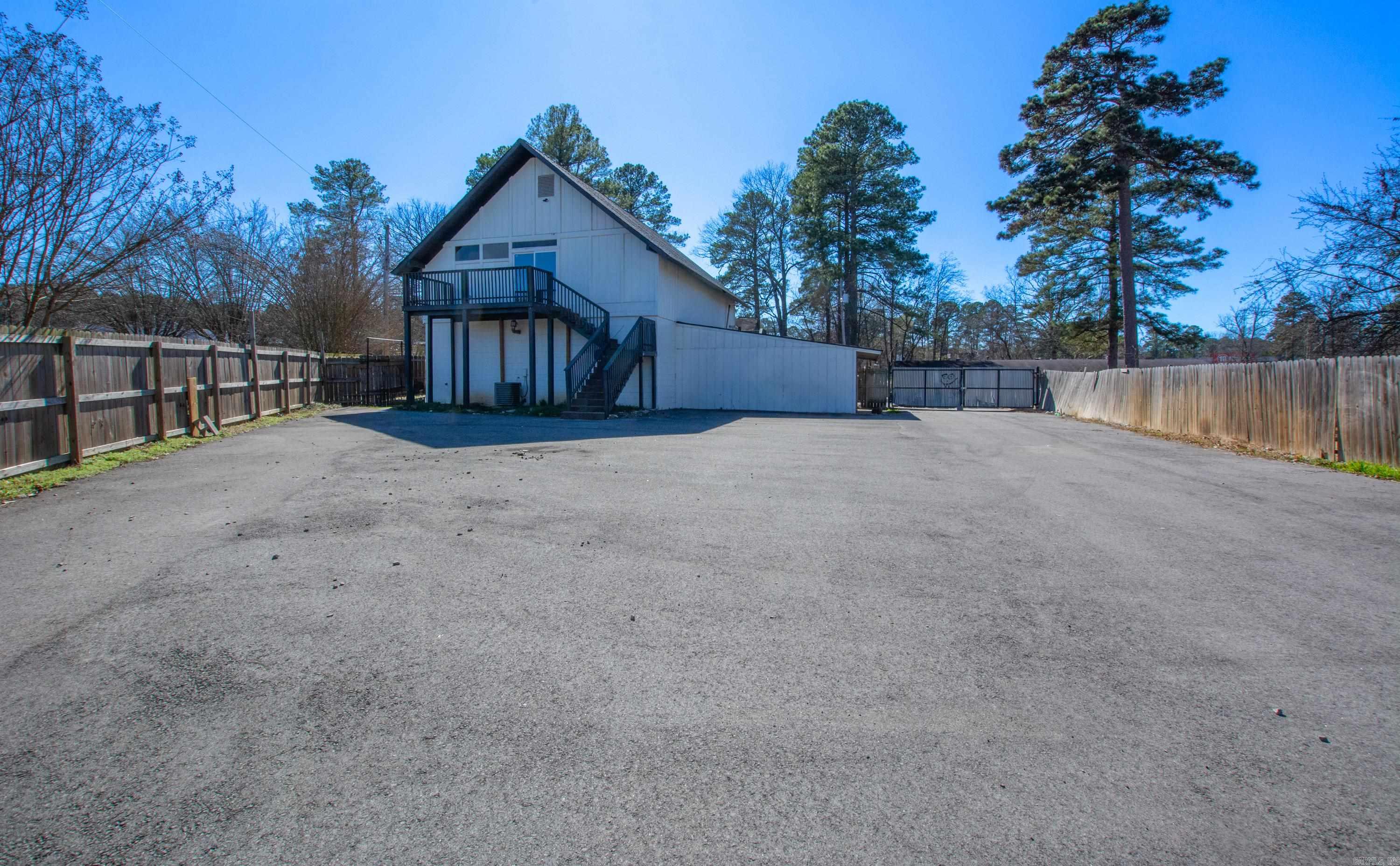 1904 Evans Loop
