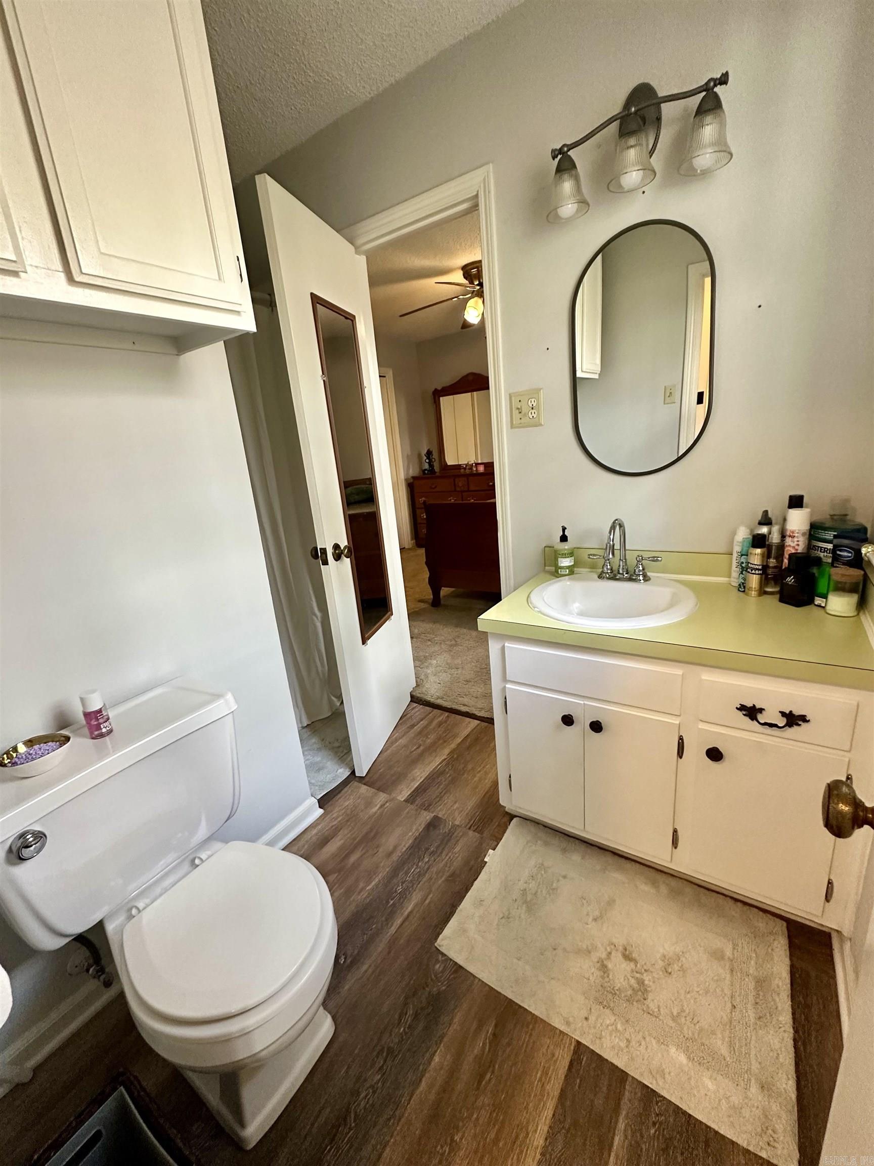 2601 Whippoorwill Lane