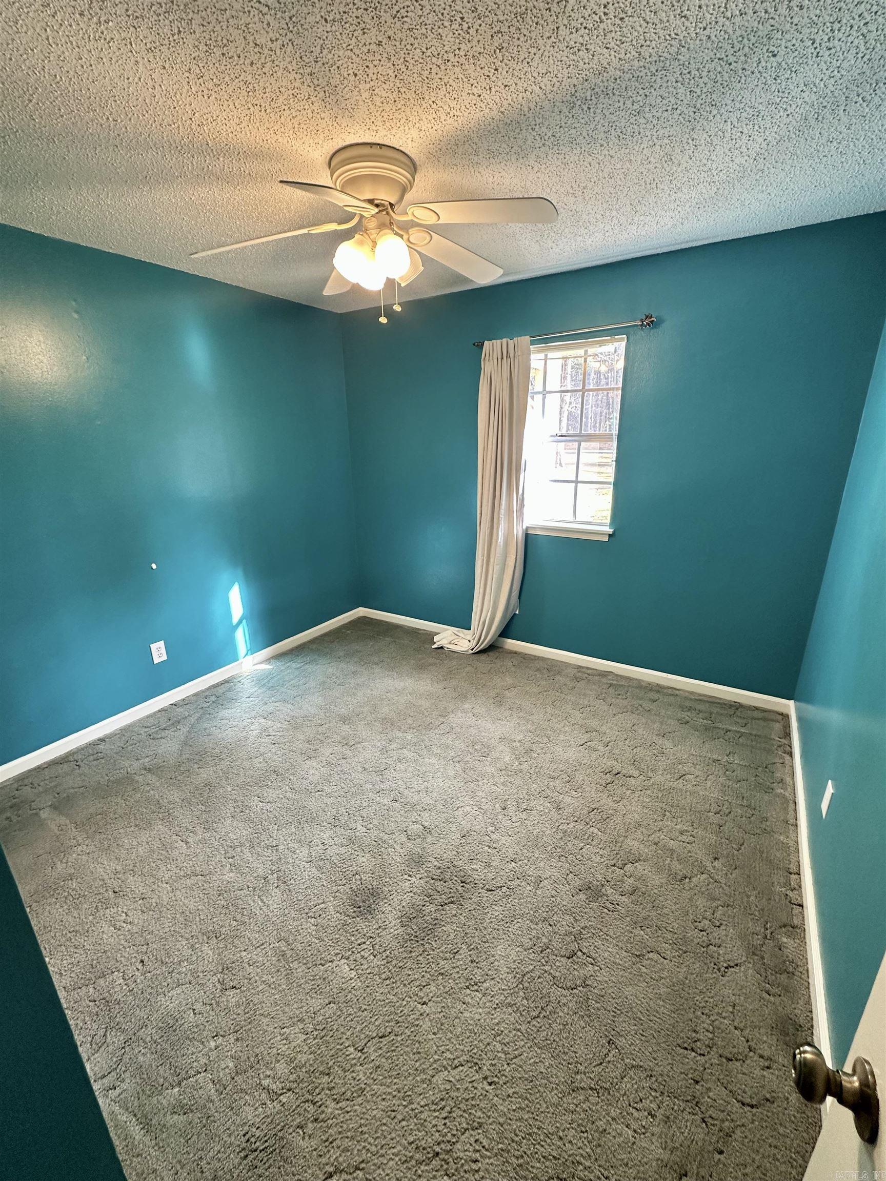 2601 Whippoorwill Lane