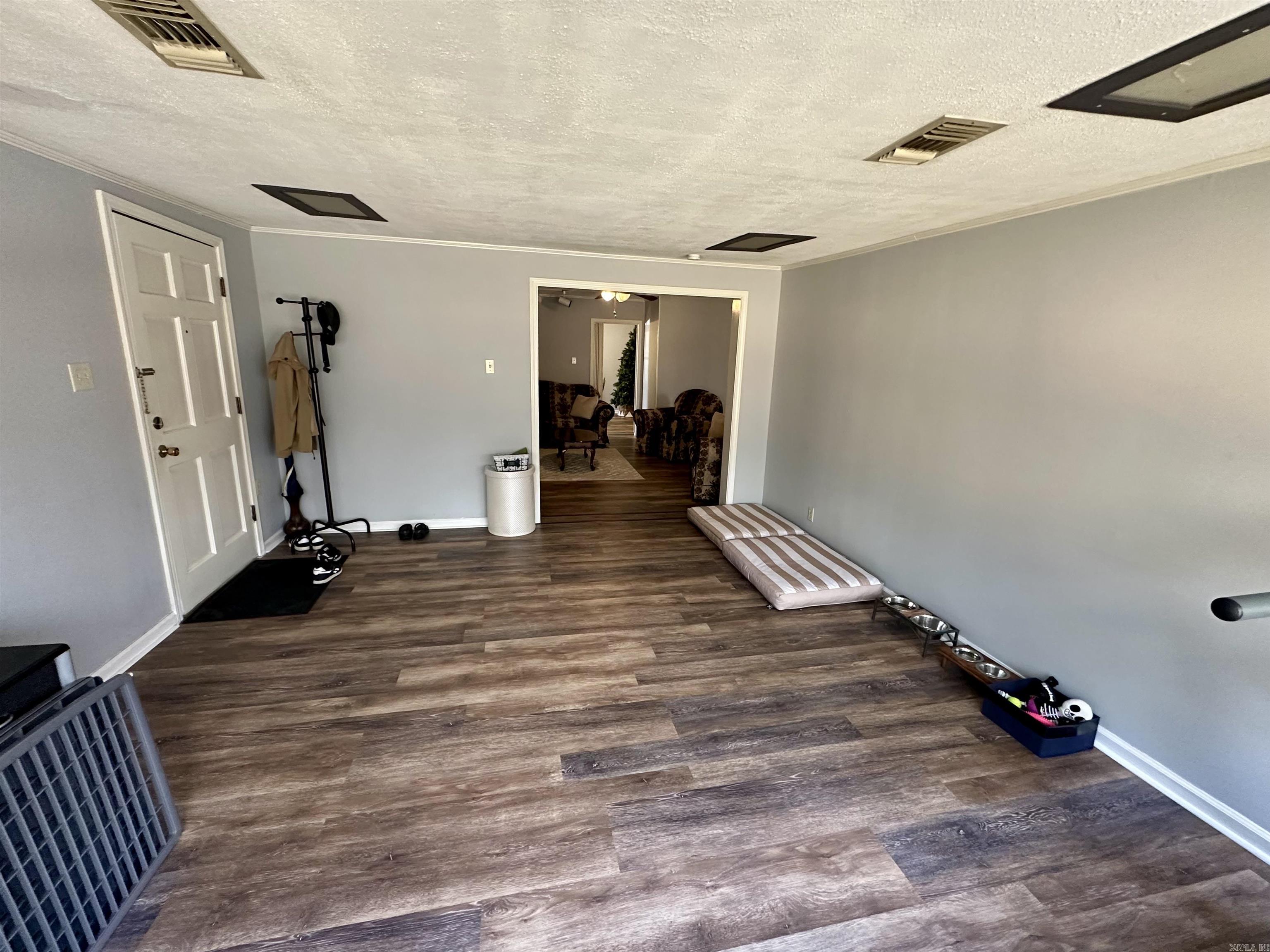2601 Whippoorwill Lane