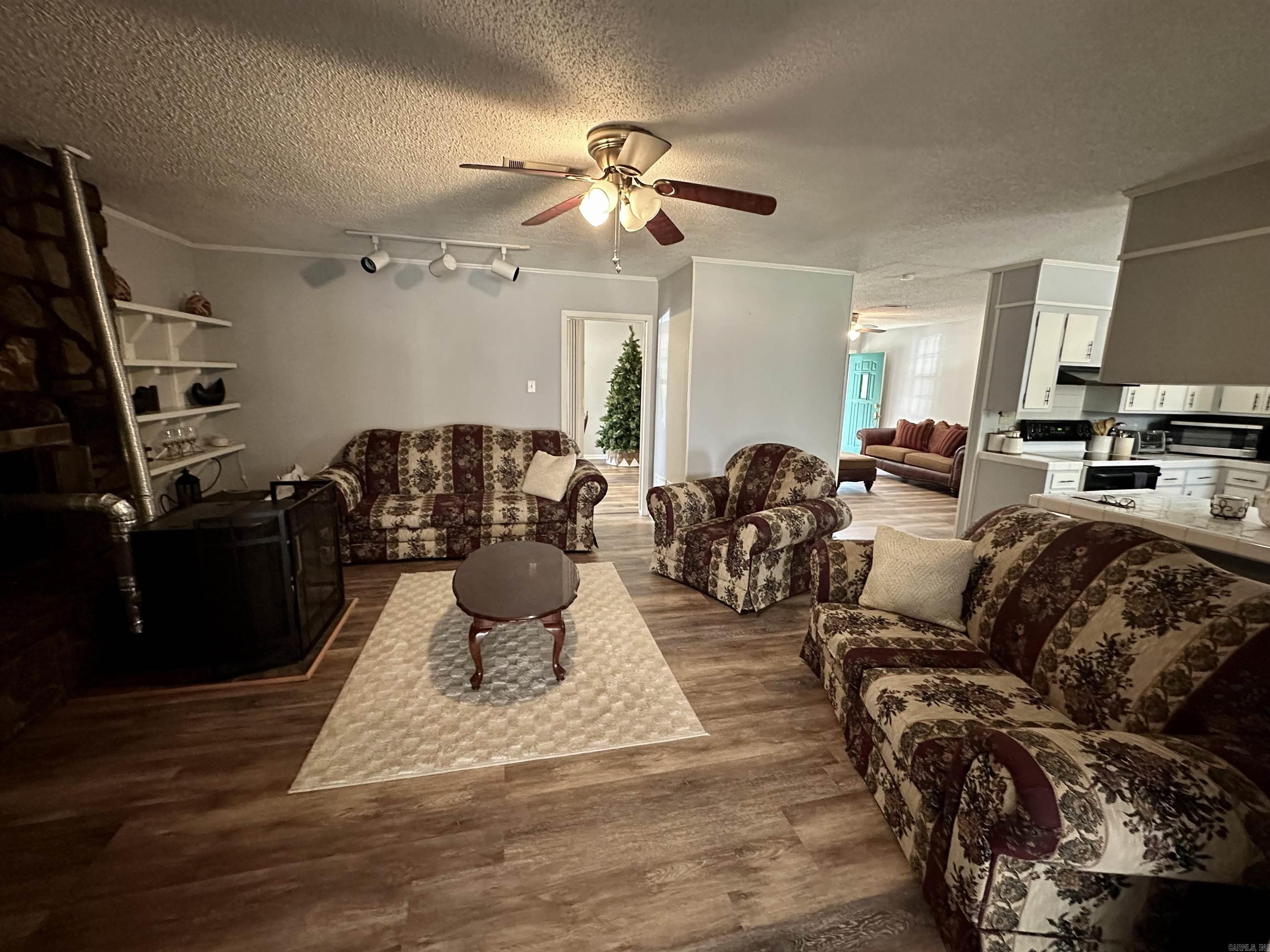 2601 Whippoorwill Lane