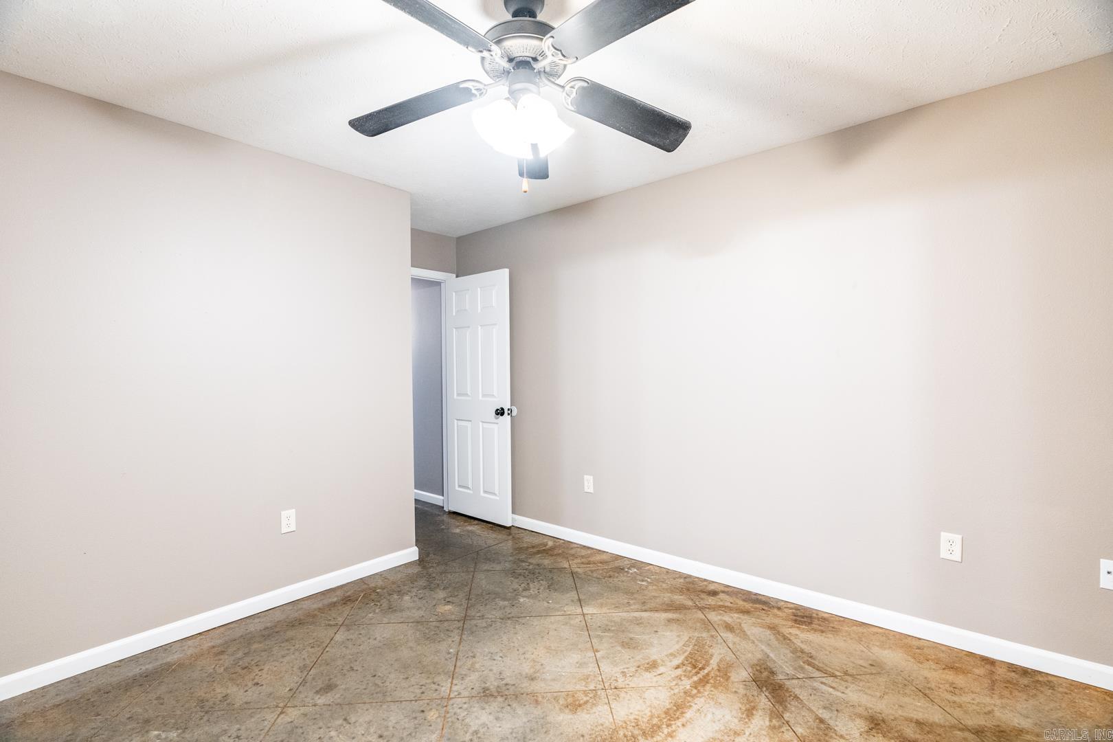 2125-2235 Rosemary