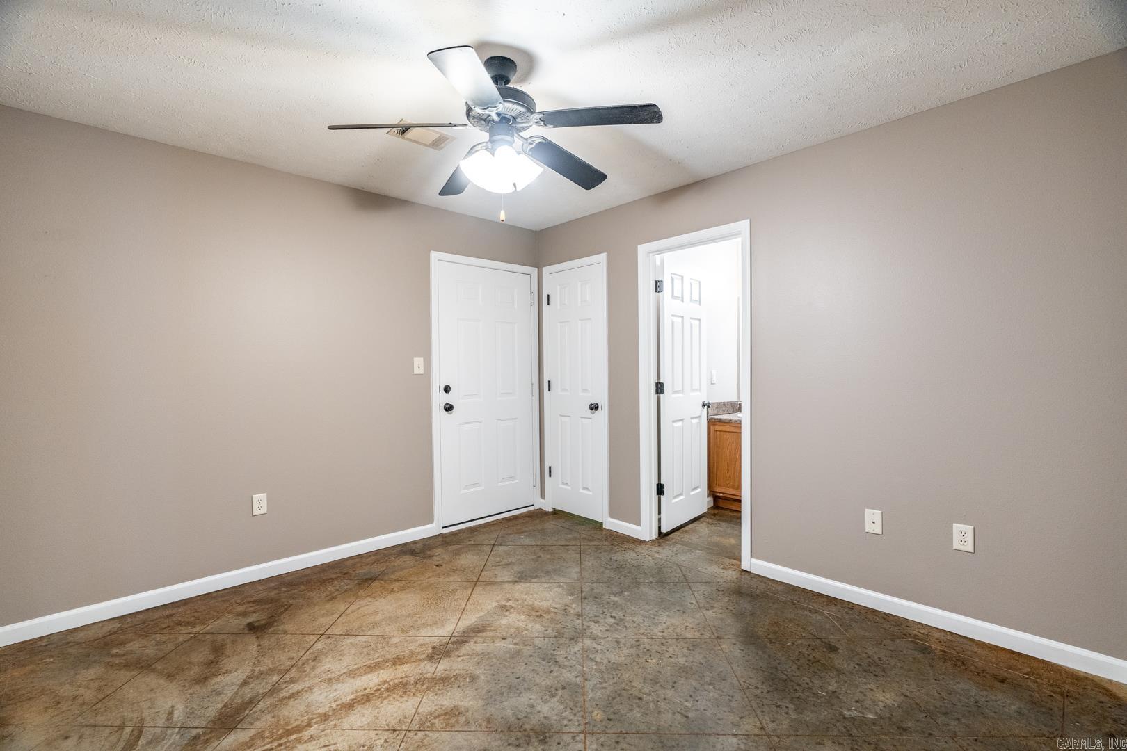 2125-2235 Rosemary