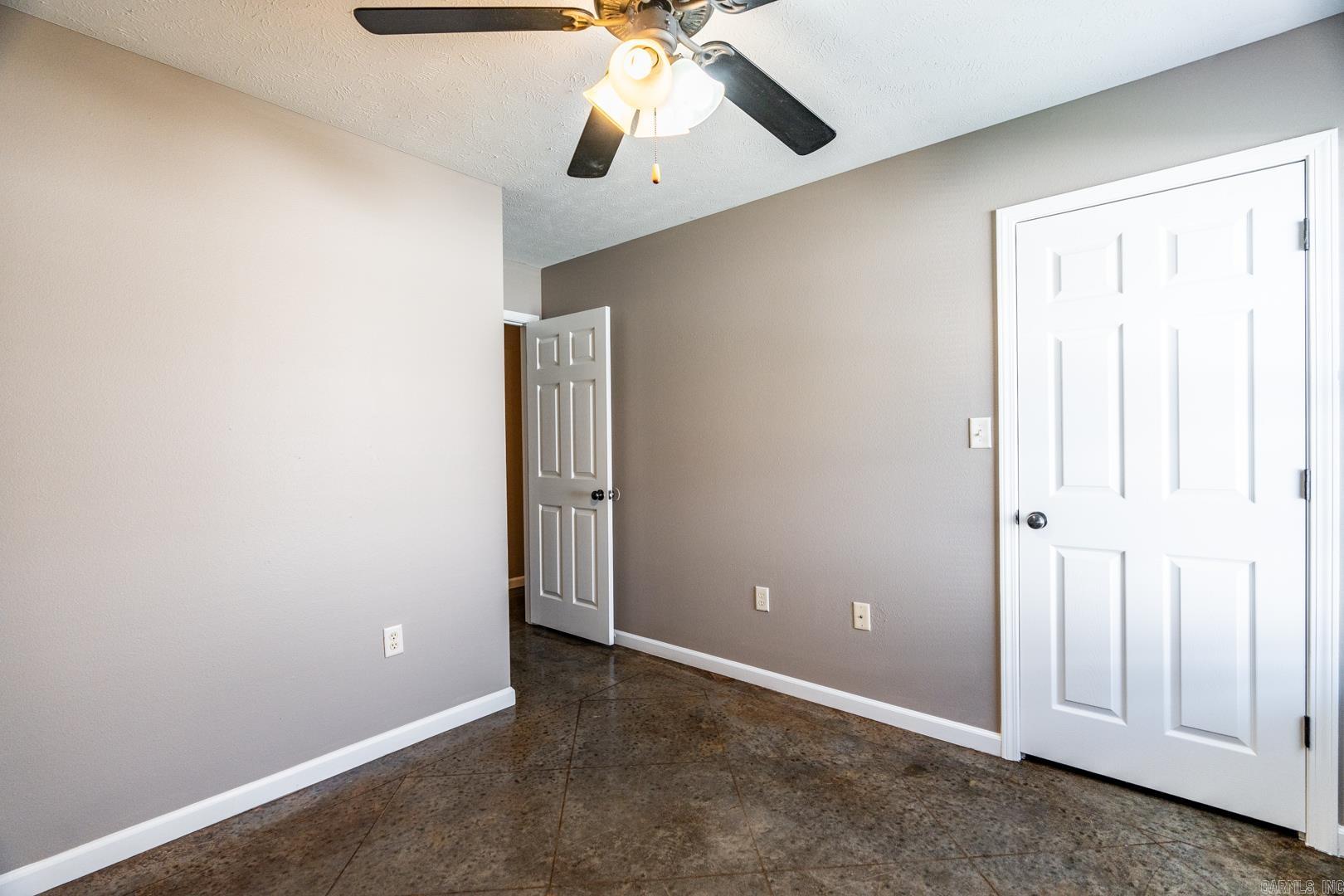 2125-2235 Rosemary