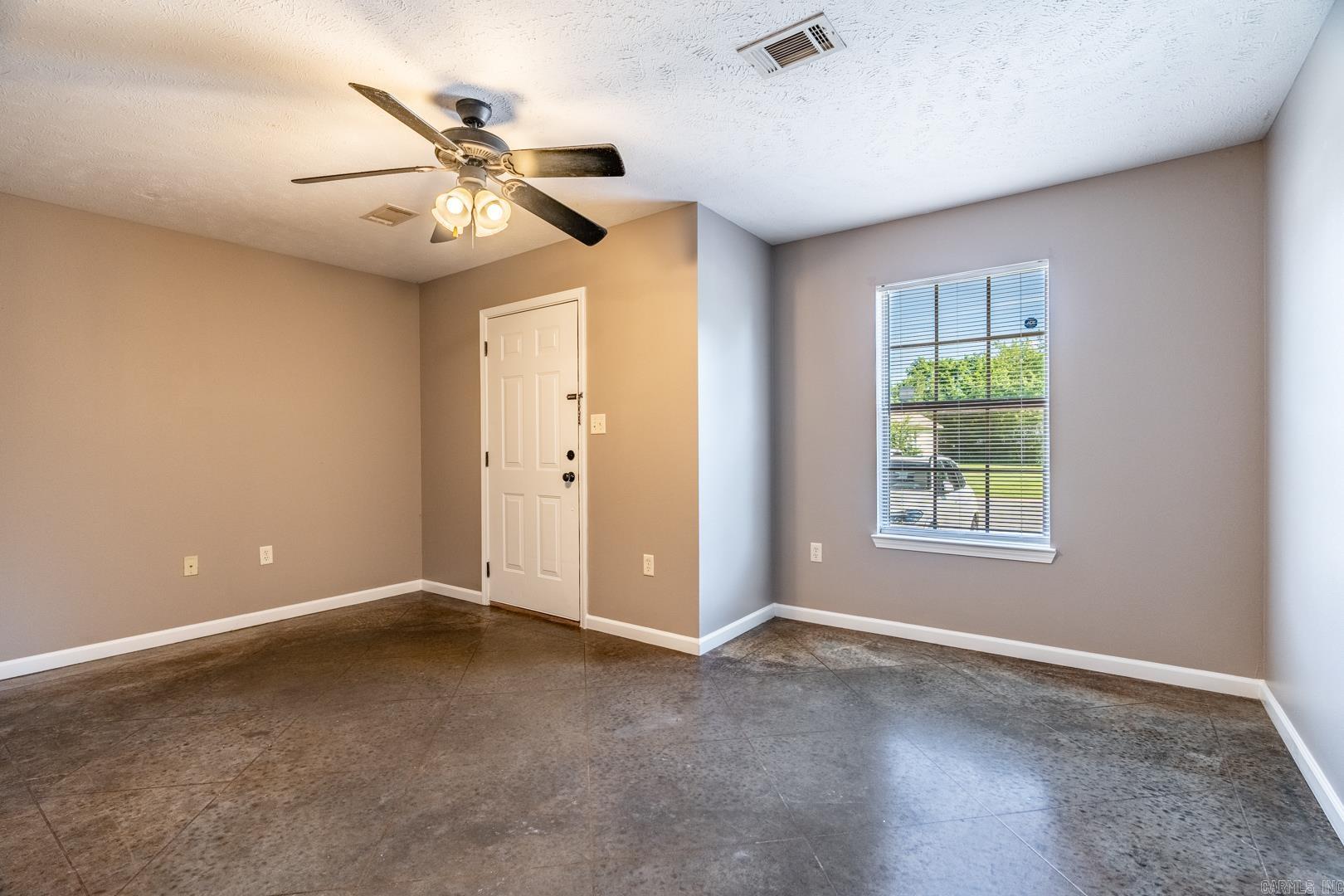 2125-2235 Rosemary