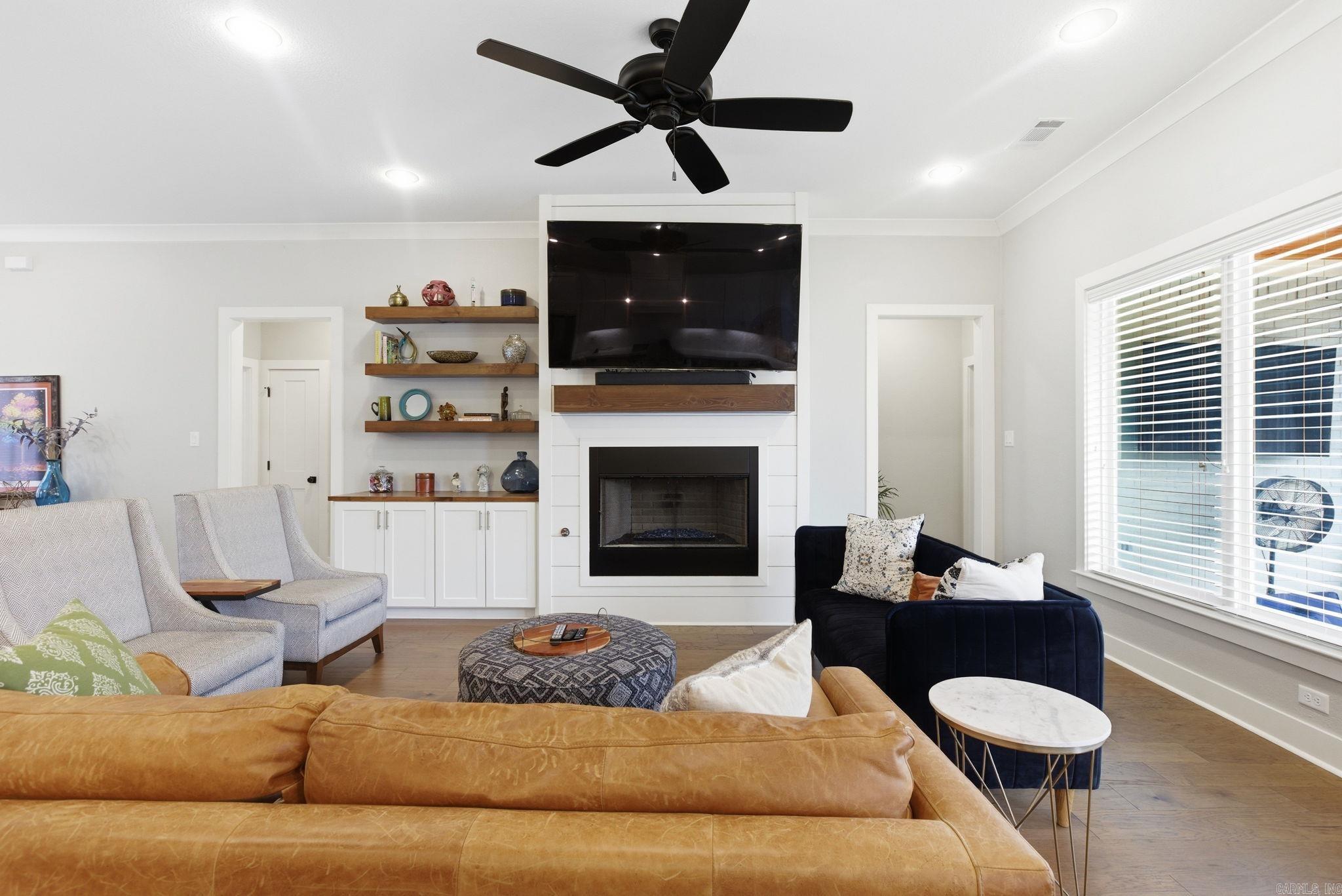 877 Belle Grove Loop