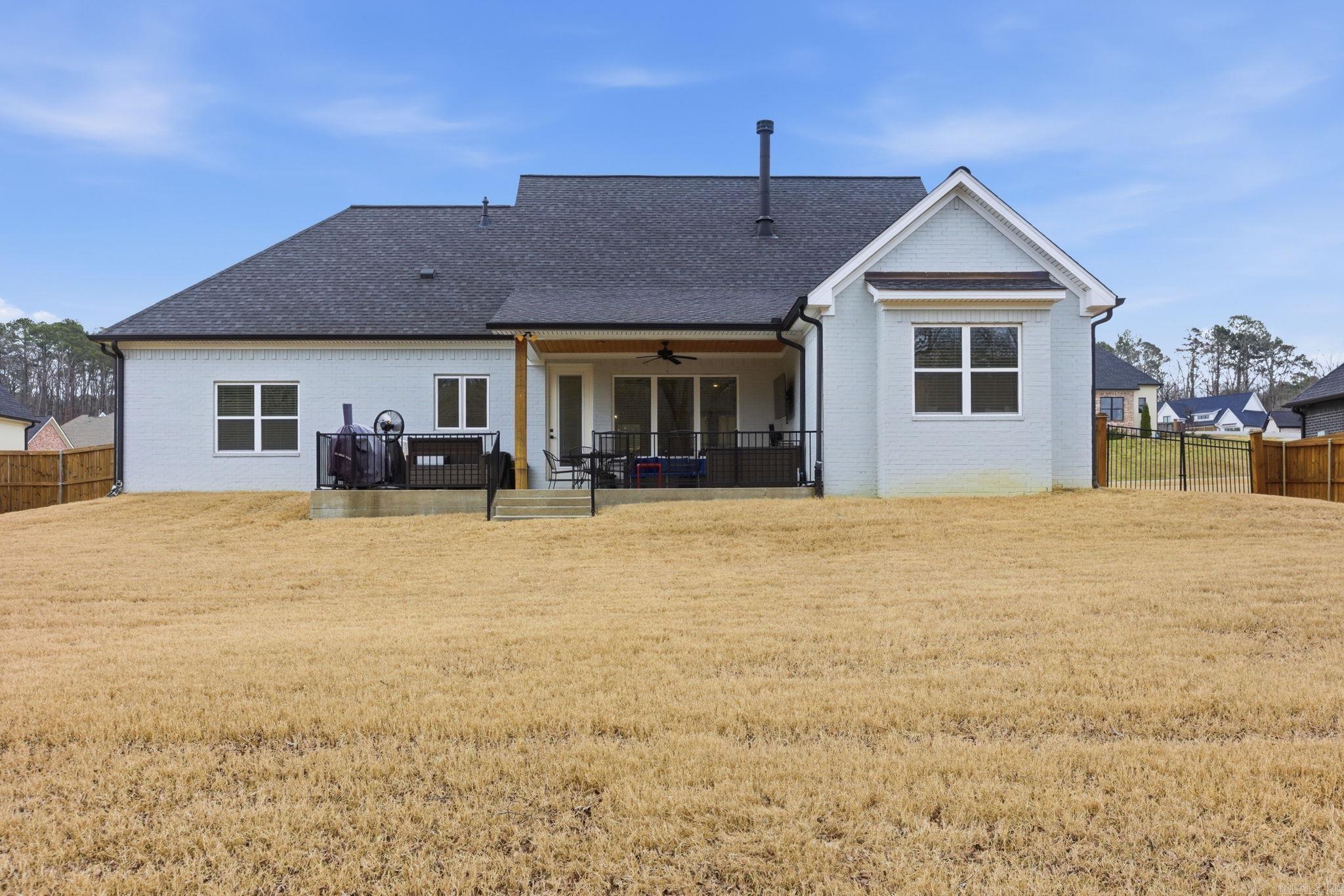 877 Belle Grove Loop