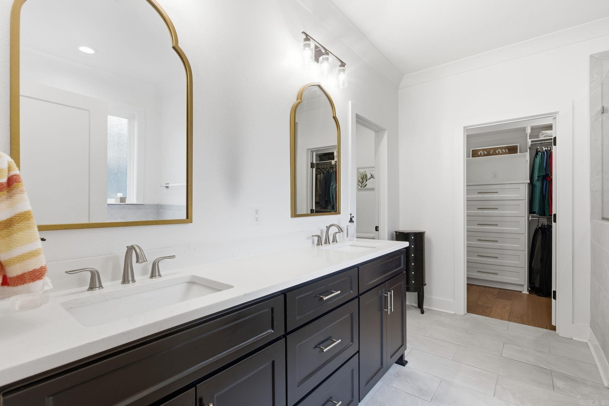 877 Belle Grove Loop