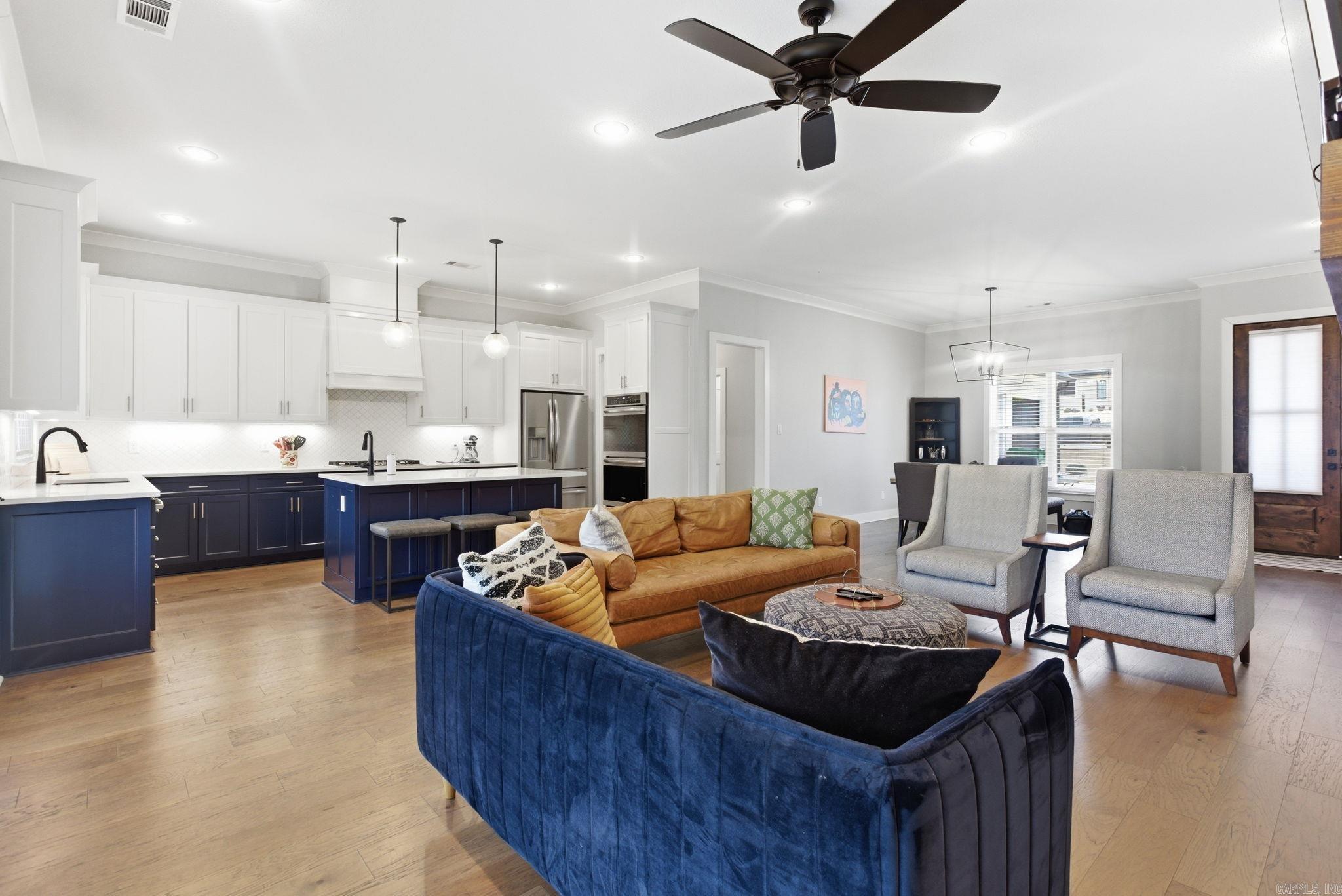 877 Belle Grove Loop