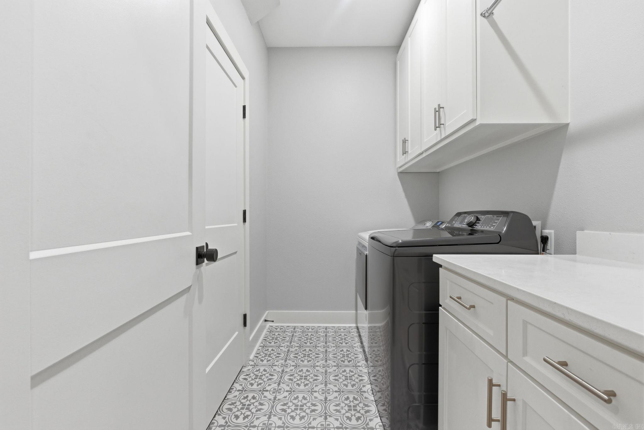 877 Belle Grove Loop