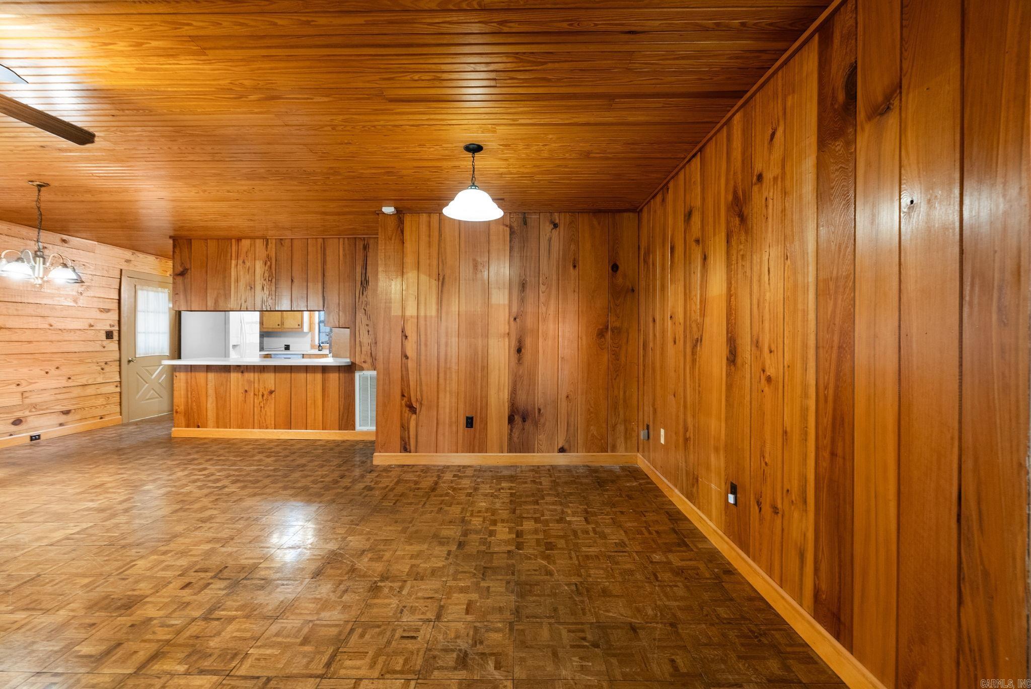 20314 Lake Vista Drive